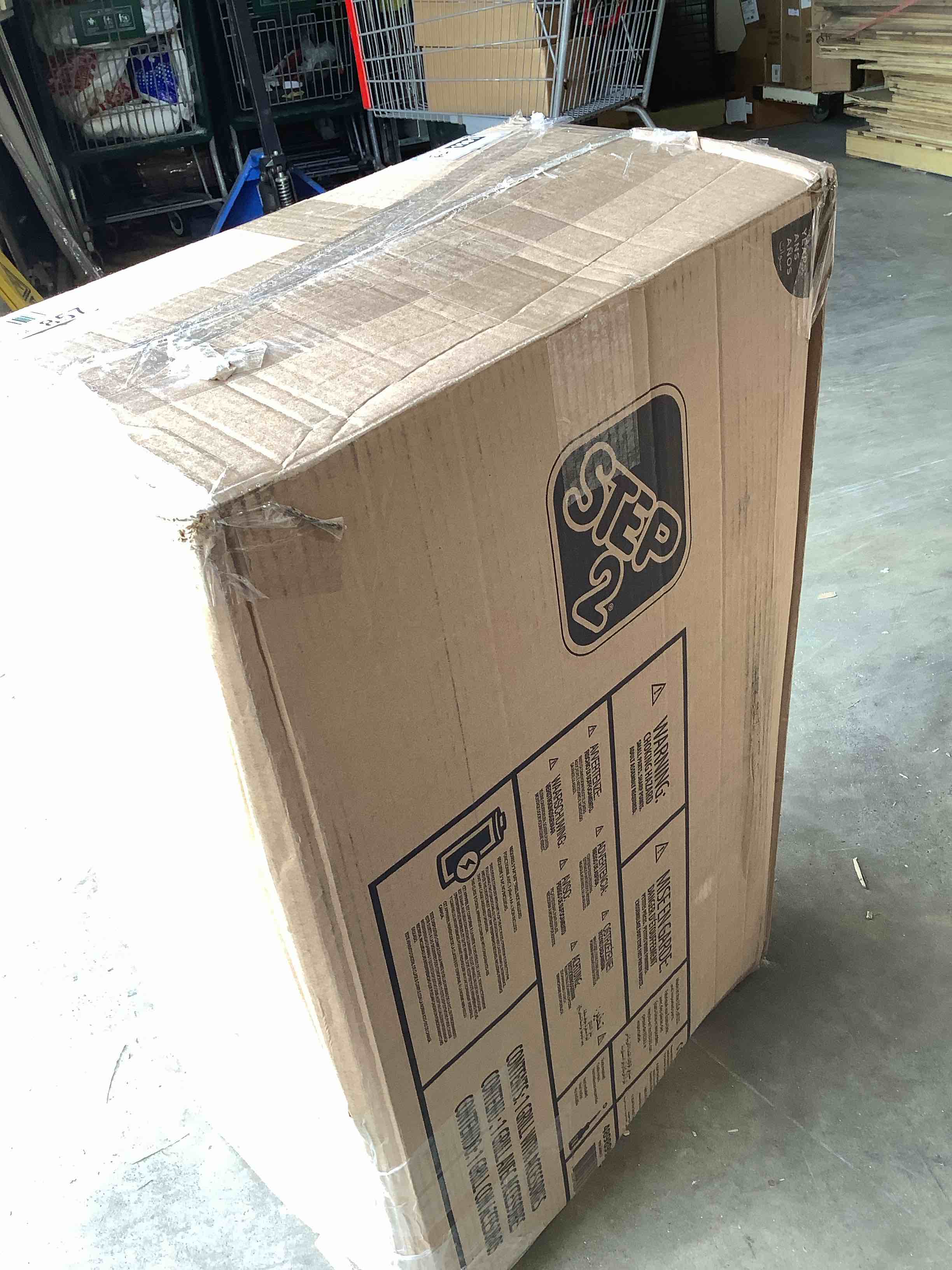 https://s3.amazonaws.com/lotting-images-prod/bidfta/GRA3881501_1779737269998.jpeg