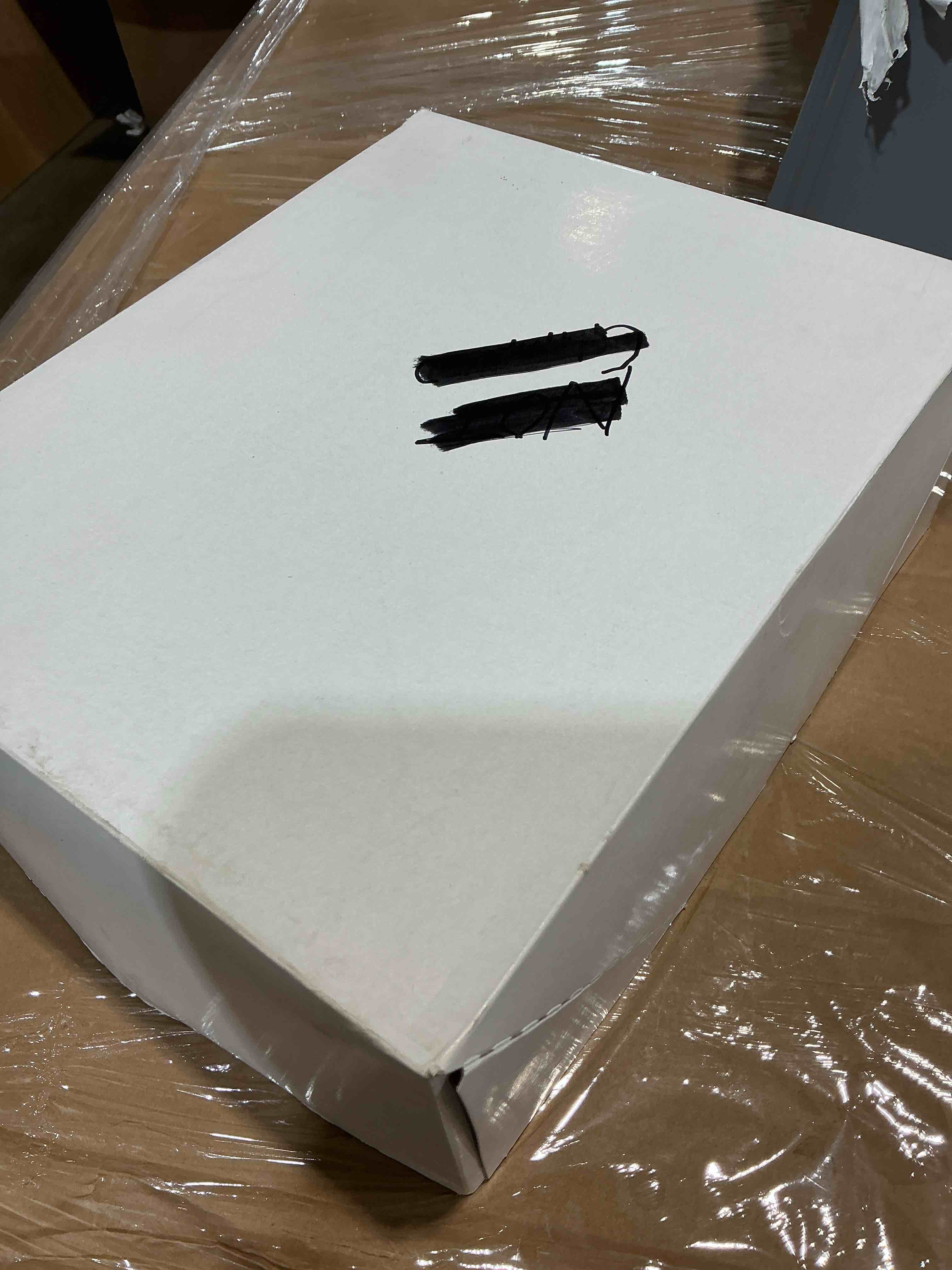 Condition photo showing New/Like New for quill brand gummed #10 window envelope, 4-1/8 x 9-1/2, white wove, 500/box (69711 / 70719), paper
