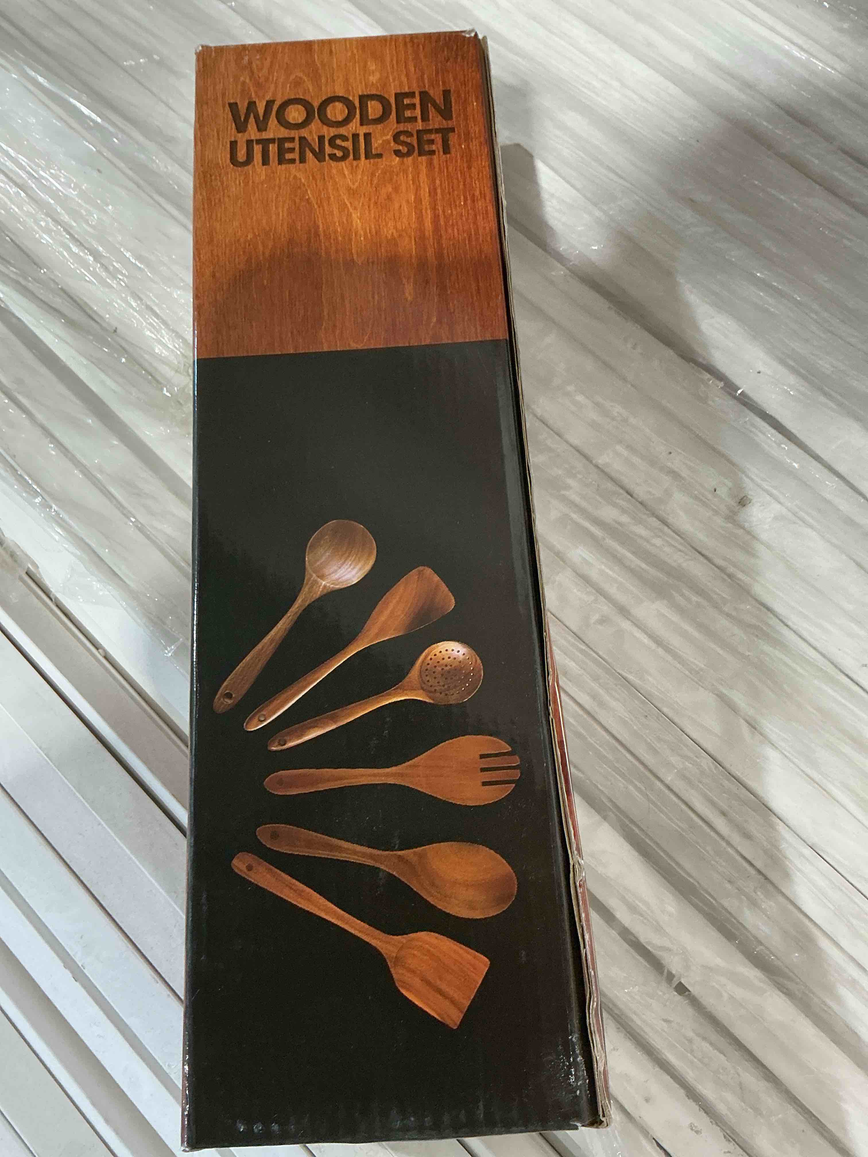 Condition photo showing New/Like New for zulay kitchen 6 piece wooden spoons for cooking - smooth finish teak wooden utensils for cooking - soft comfortable grip wood spoons for cooking - non-stick wooden cooking utensils - wooden spoon sets