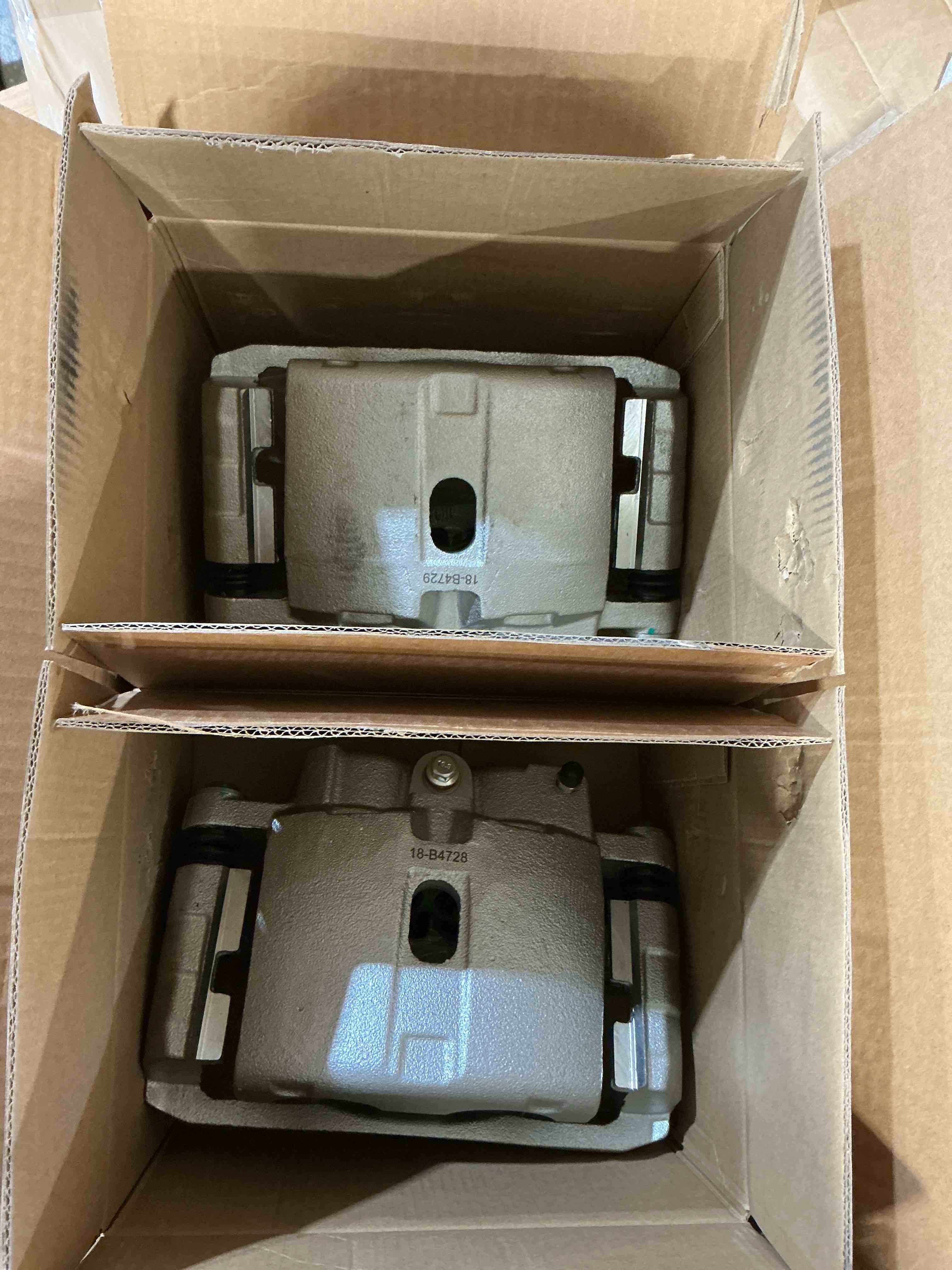 Condition photo showing Good Condition for parod front/rear brake caliper fit for cadillac escalade esv ext,chevy astro avalanche express silverado suburban 1500 2500 tahoe, gmc safari savana sierra yukon xl1500 2500, hummer #18b4729 18b4728