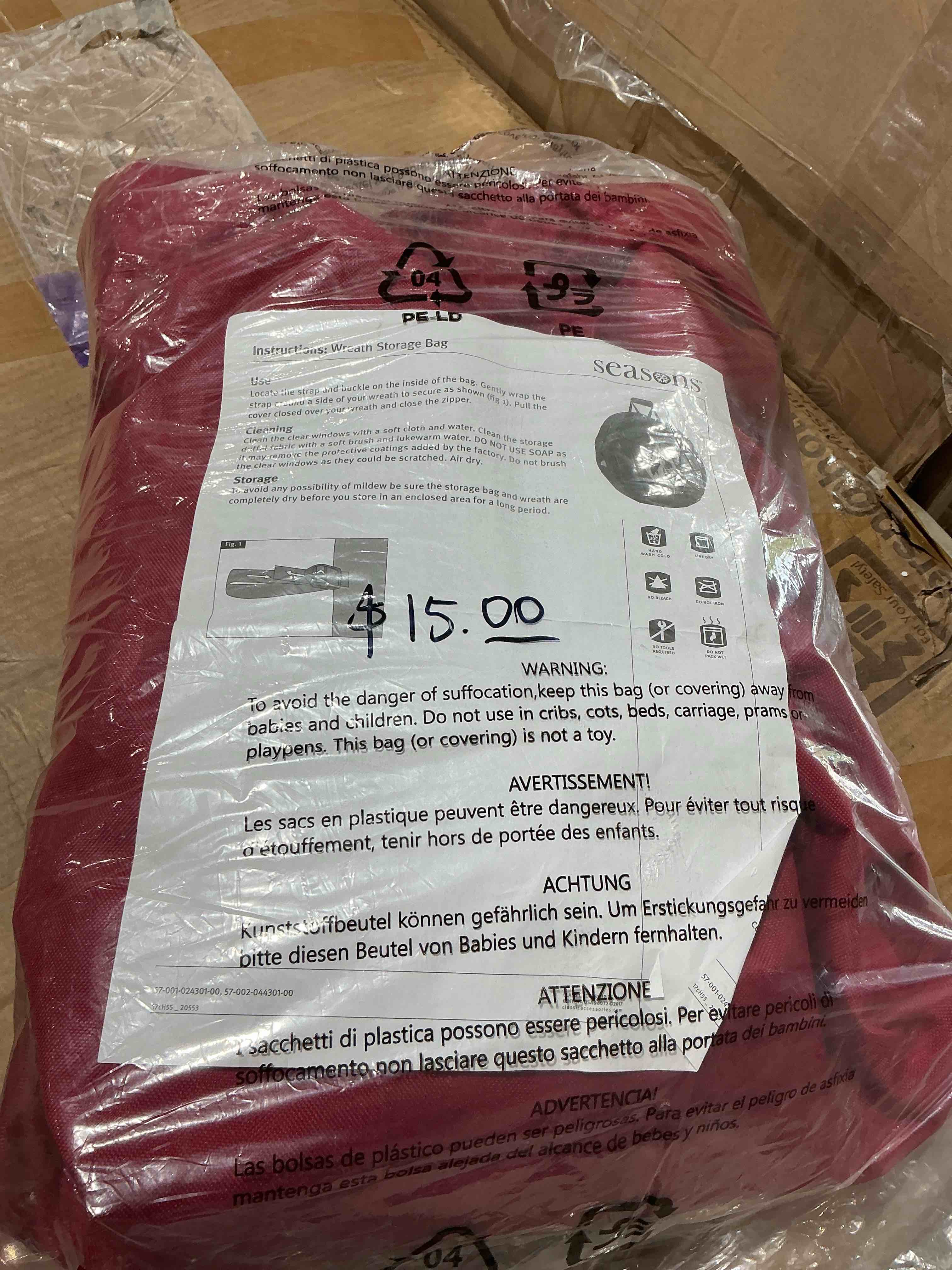 Condition photo showing New/Like New for classic accessories seasons wreath storage bag - heavy-duty holiday storage  large