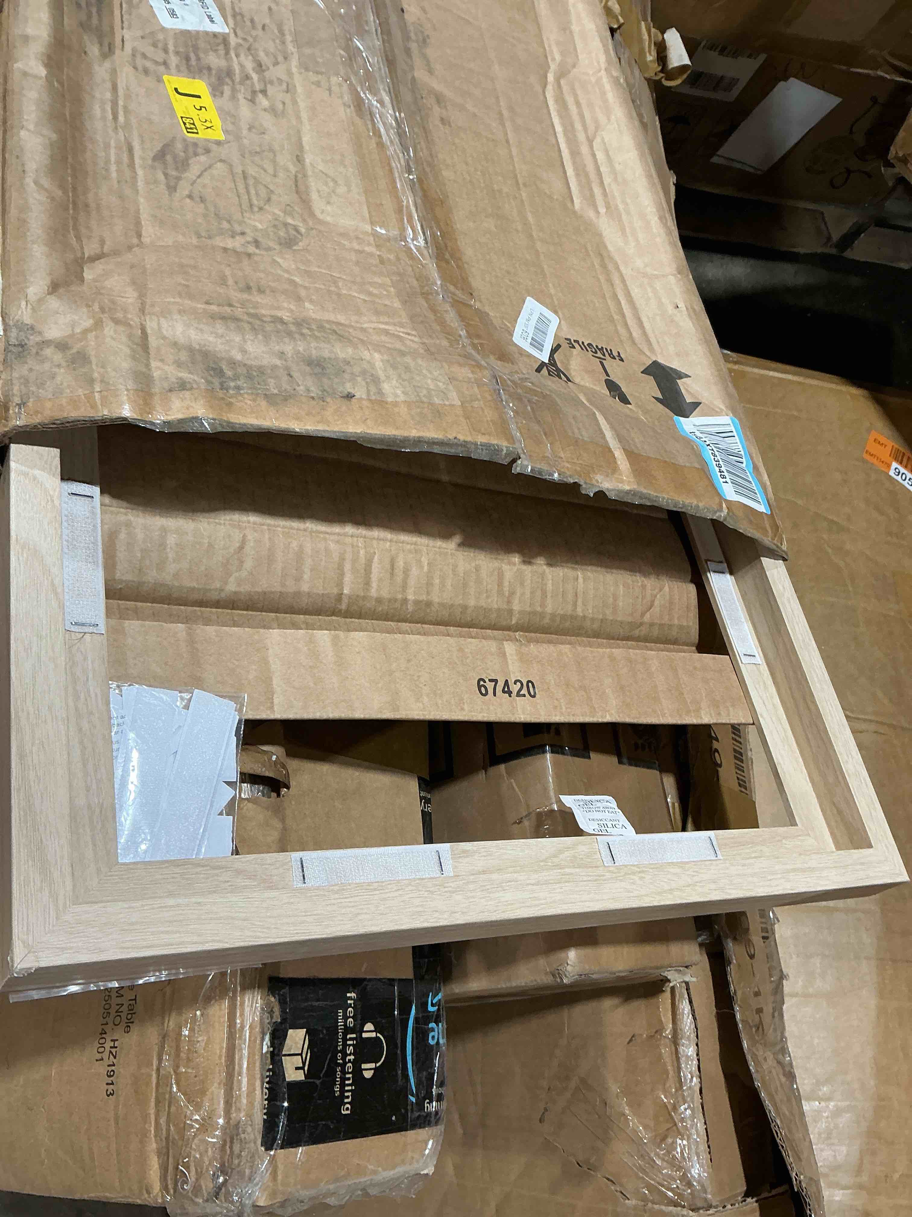 Condition photo showing Good Condition for mcs canvas float frames 16x20 frame, natural woodgrain for finished canvases, vertical & horizontal wall hanging large with adhesive for canvas paintings (1-pack) 16x20 without mat natural woodgrain