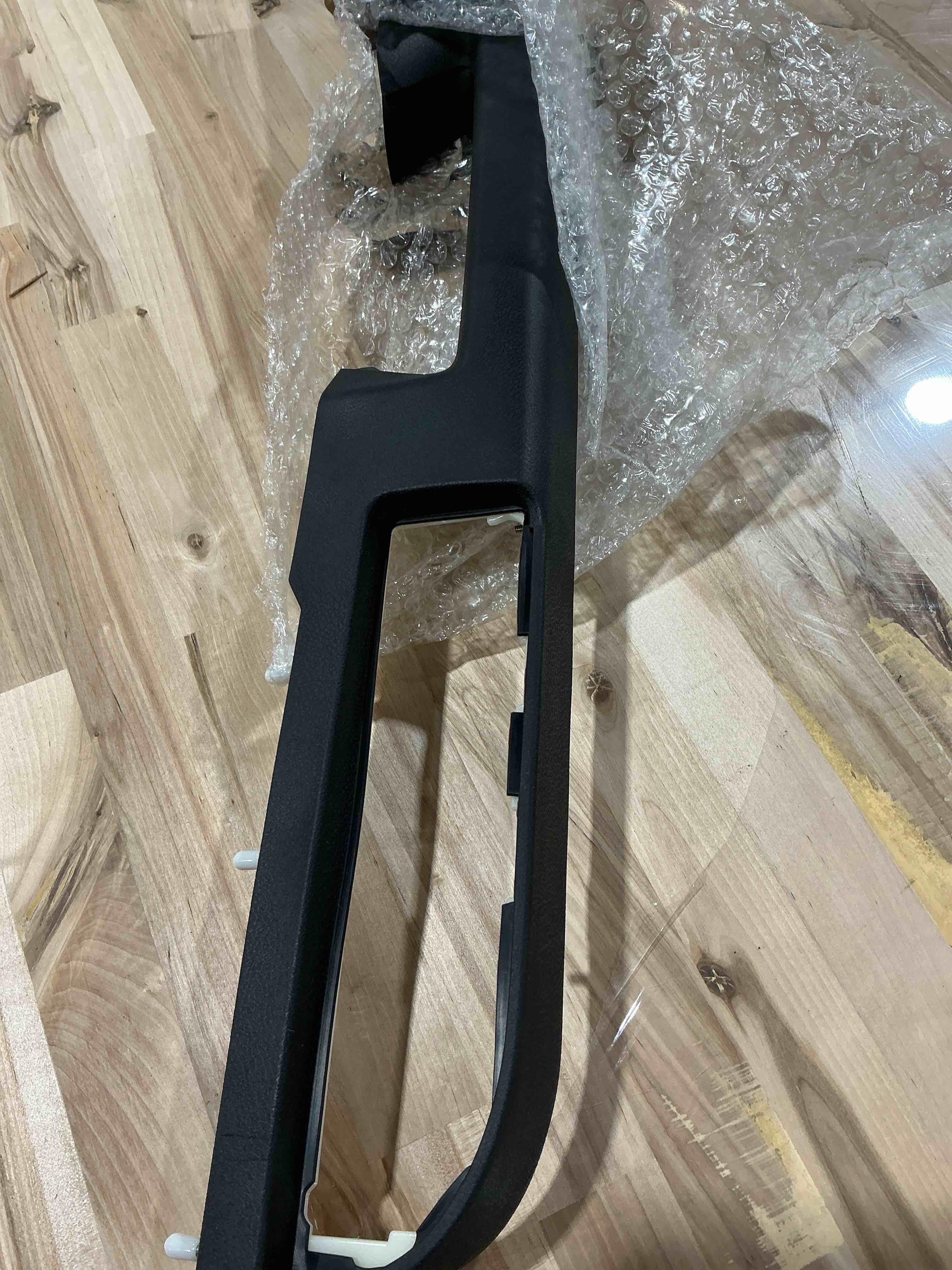 Condition photo showing Good Condition for 80994 left front driver side armrest repair compatible with chevy gmc sierra yukon silverado suburban tahoe avalanche 2010-2014 with door release handle above armrest 27inch black