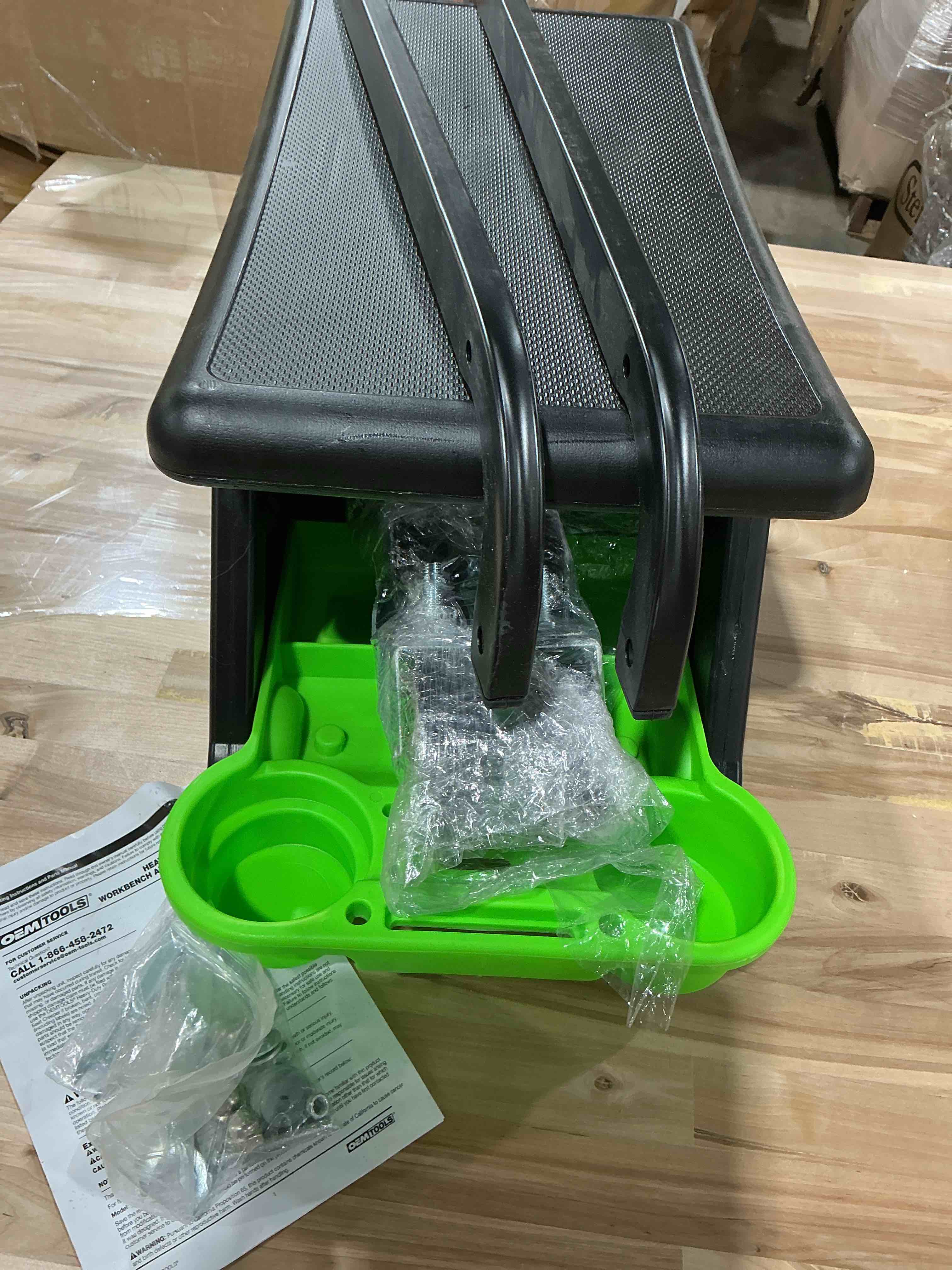 Condition photo showing Good Condition for oemtools 24986 heavy-duty rolling workbench and creeper seat, mechanics stool with wheels, creepers, shop stools with wheels, automotive, green and black 300 lb capacity