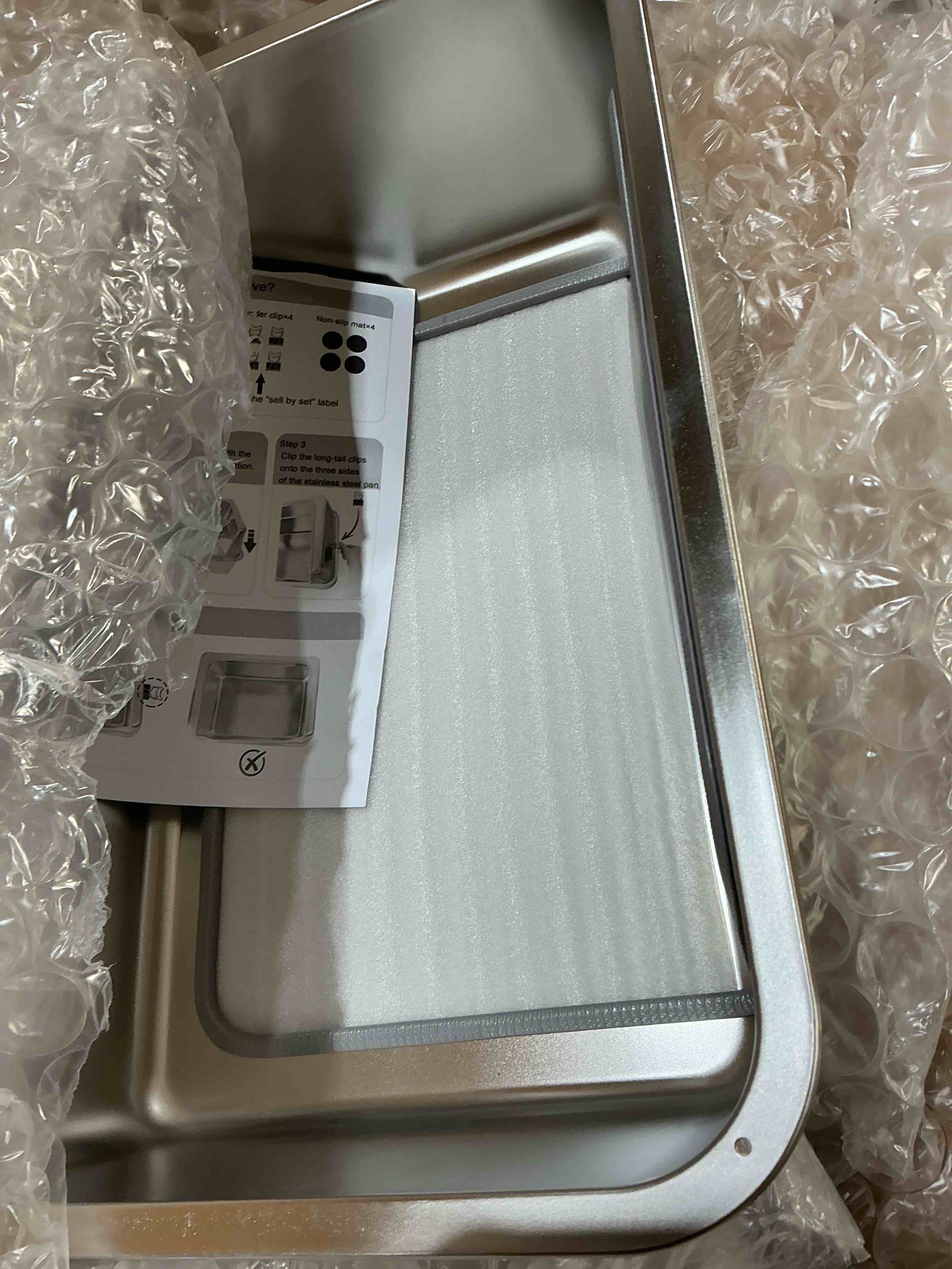 Condition photo showing Good Condition for stainless steel xl cat litter boxes with metal lid,20x14x12'' extra large kitty litter pan with high wall enclosure-odor free&easy to clean silver-19.69*13.78*12 inches