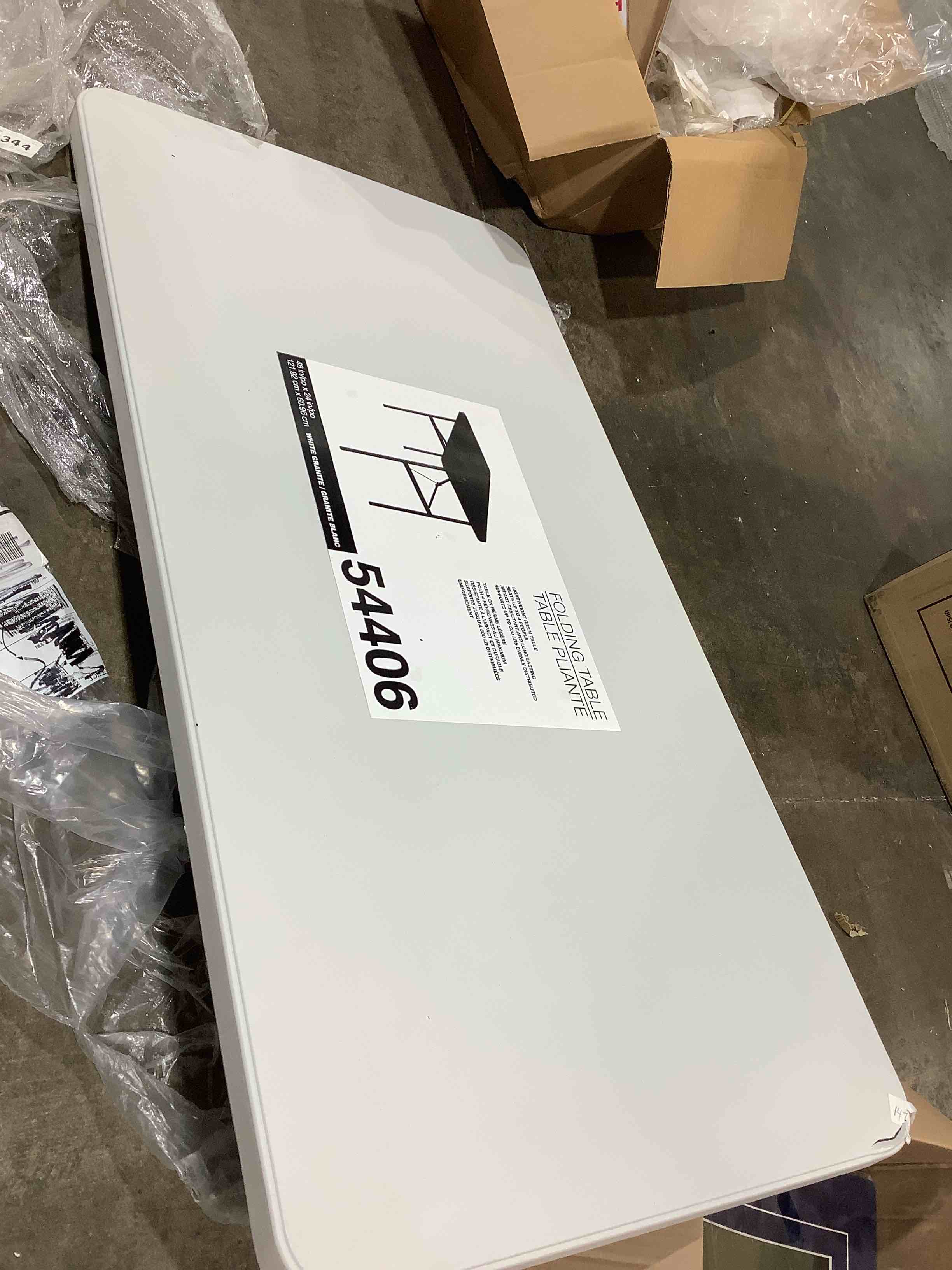 Condition photo showing Good Condition for folding table 54406 lightweight resin 4' table