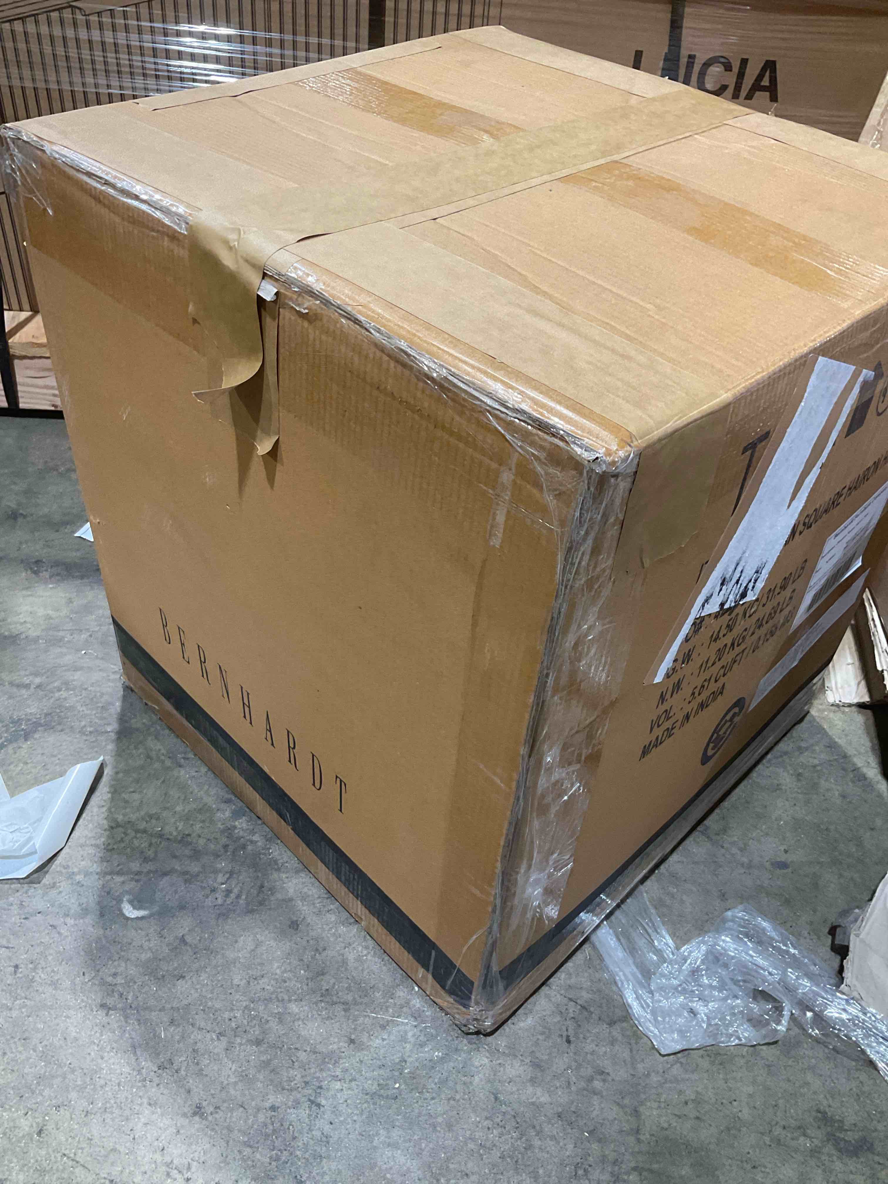 https://s3.amazonaws.com/lotting-images-prod/bidfta/GRA3883116_1779475478538.jpeg