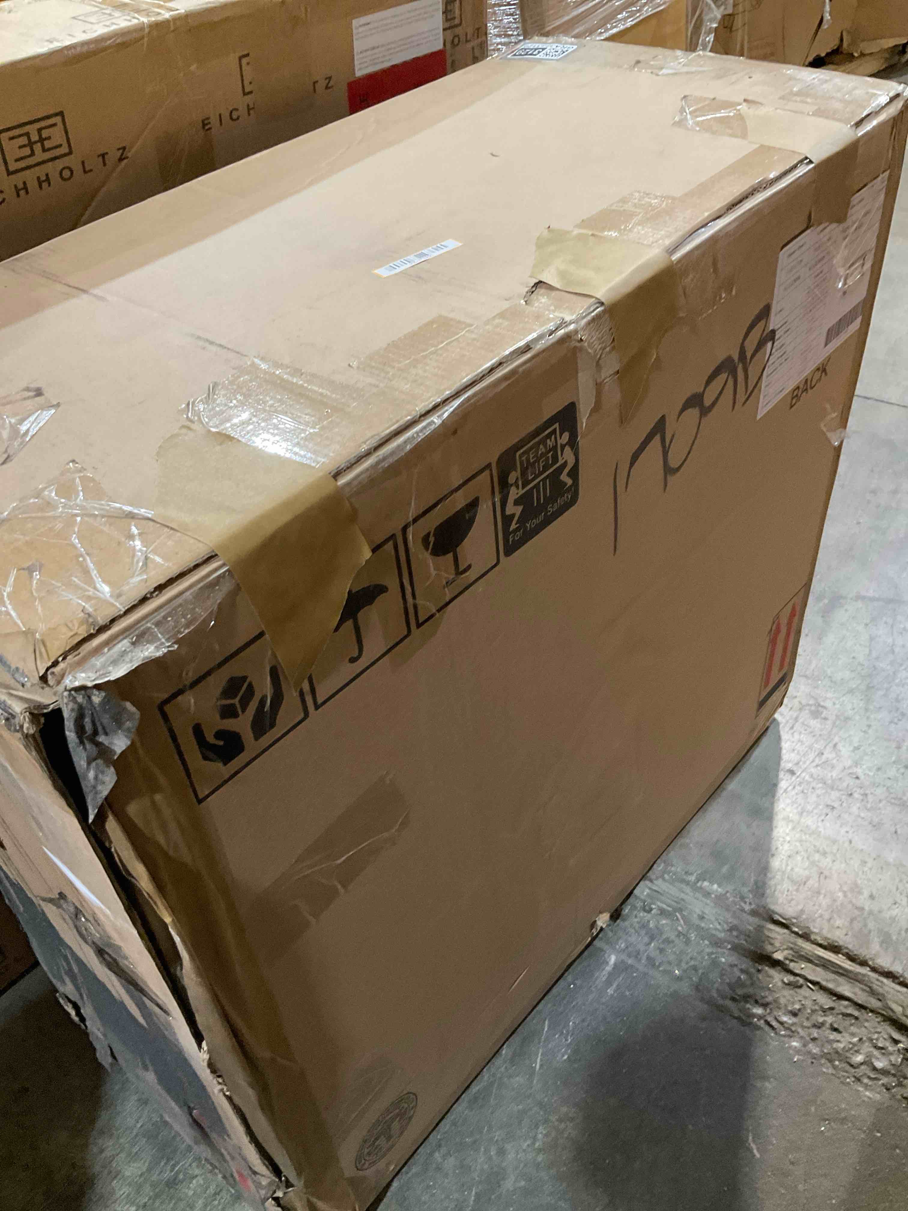 https://s3.amazonaws.com/lotting-images-prod/bidfta/GRA3883129_1779464502312.jpeg