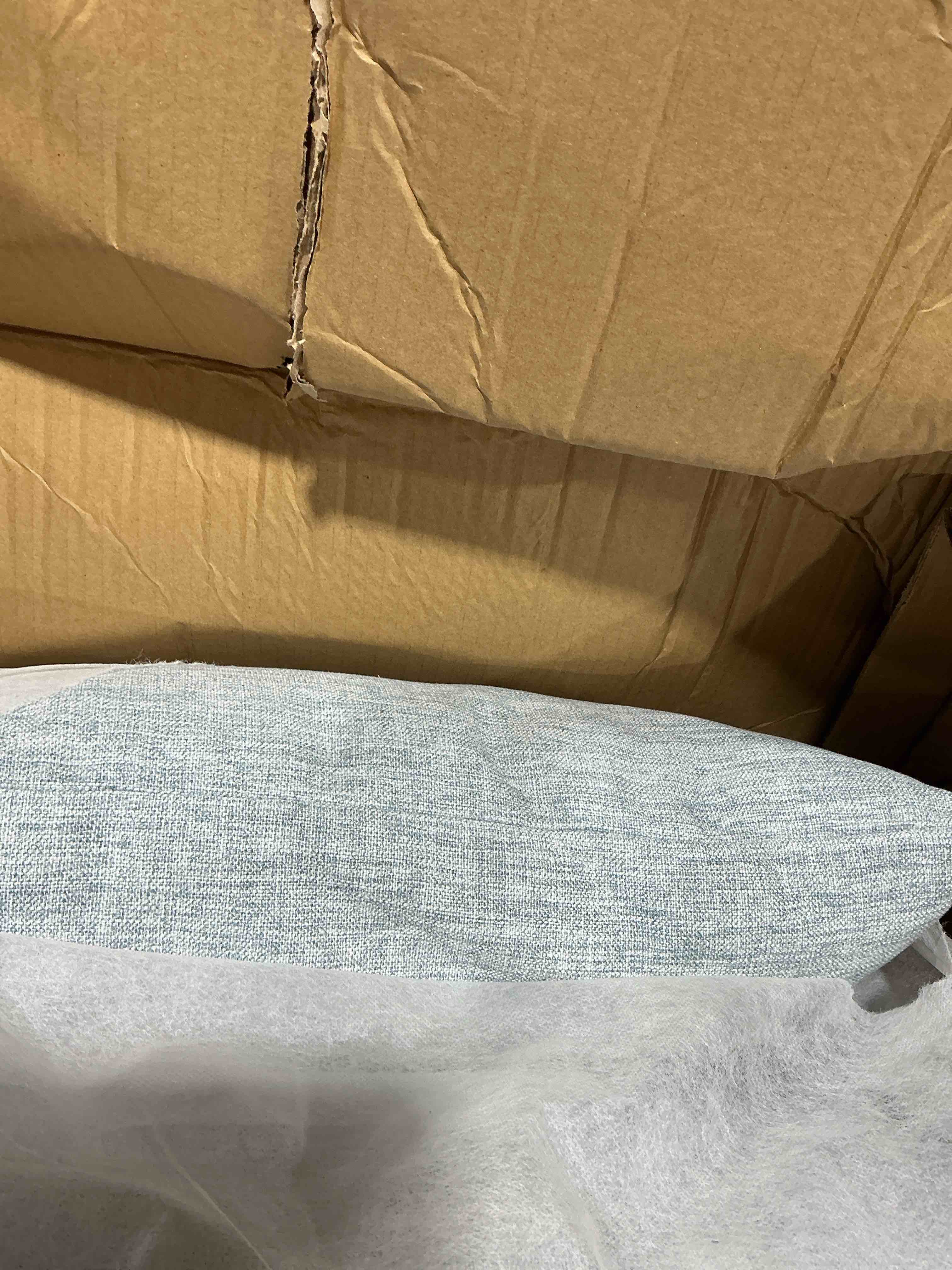 https://s3.amazonaws.com/lotting-images-prod/bidfta/GRA3883172_1779815034487.jpeg