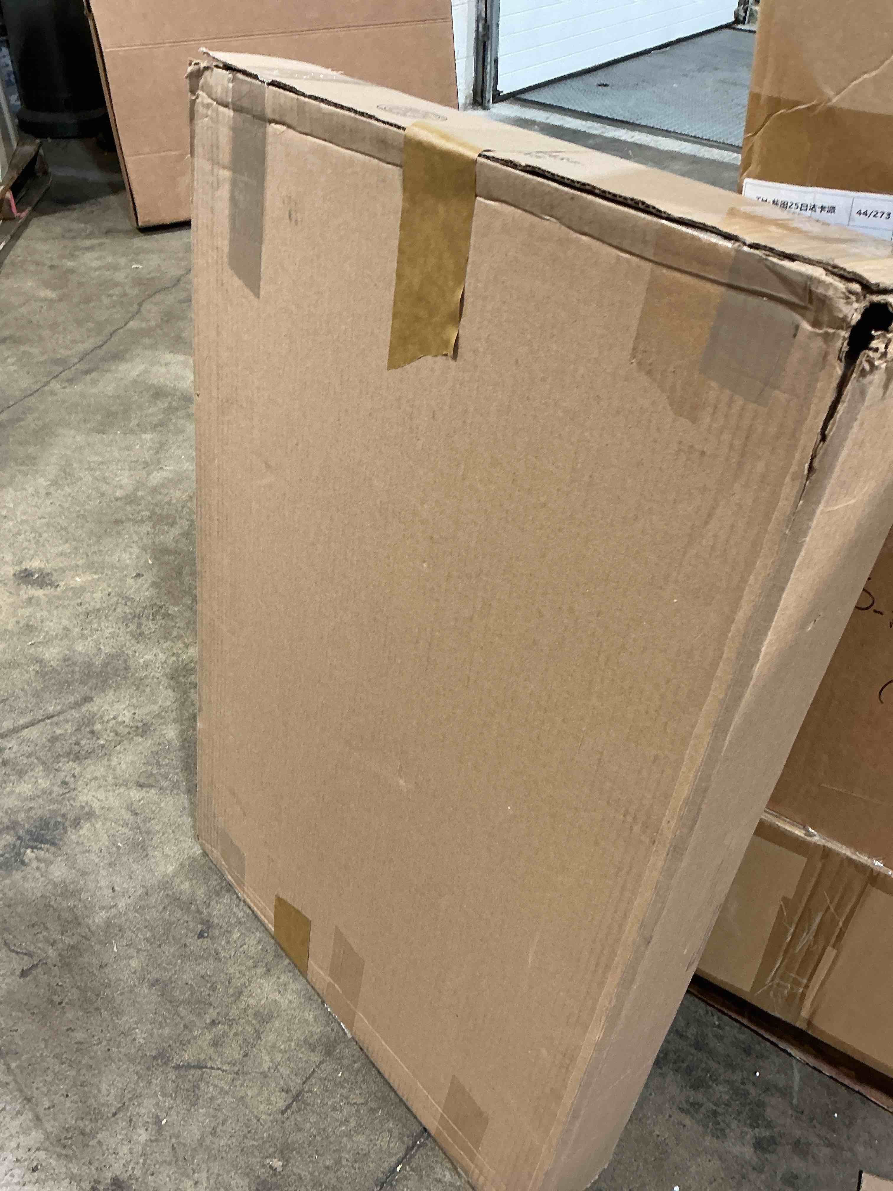 https://s3.amazonaws.com/lotting-images-prod/bidfta/GRA3883219_1779829472230.jpeg