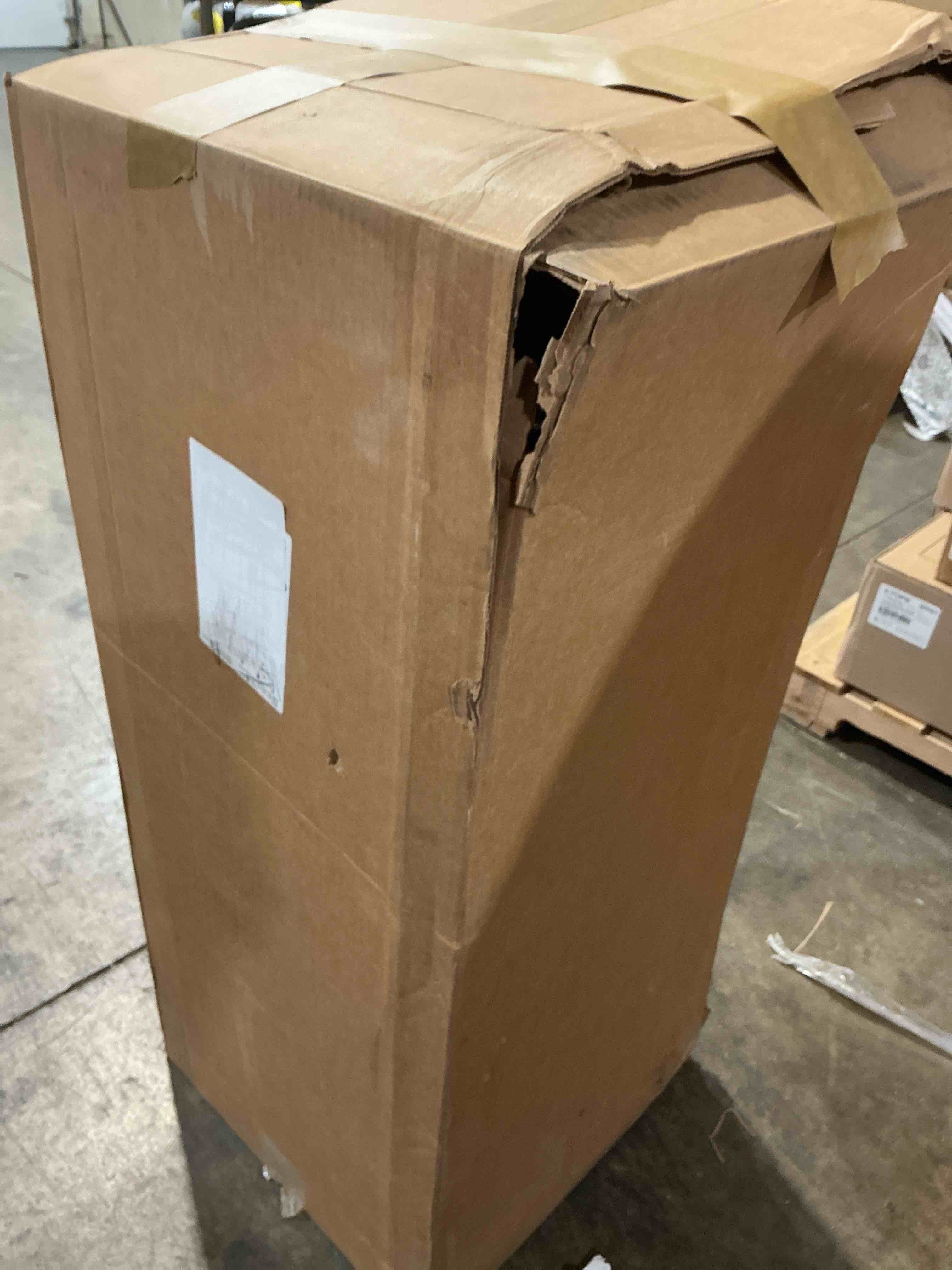 https://s3.amazonaws.com/lotting-images-prod/bidfta/GRA3883621_1780581419364.jpeg