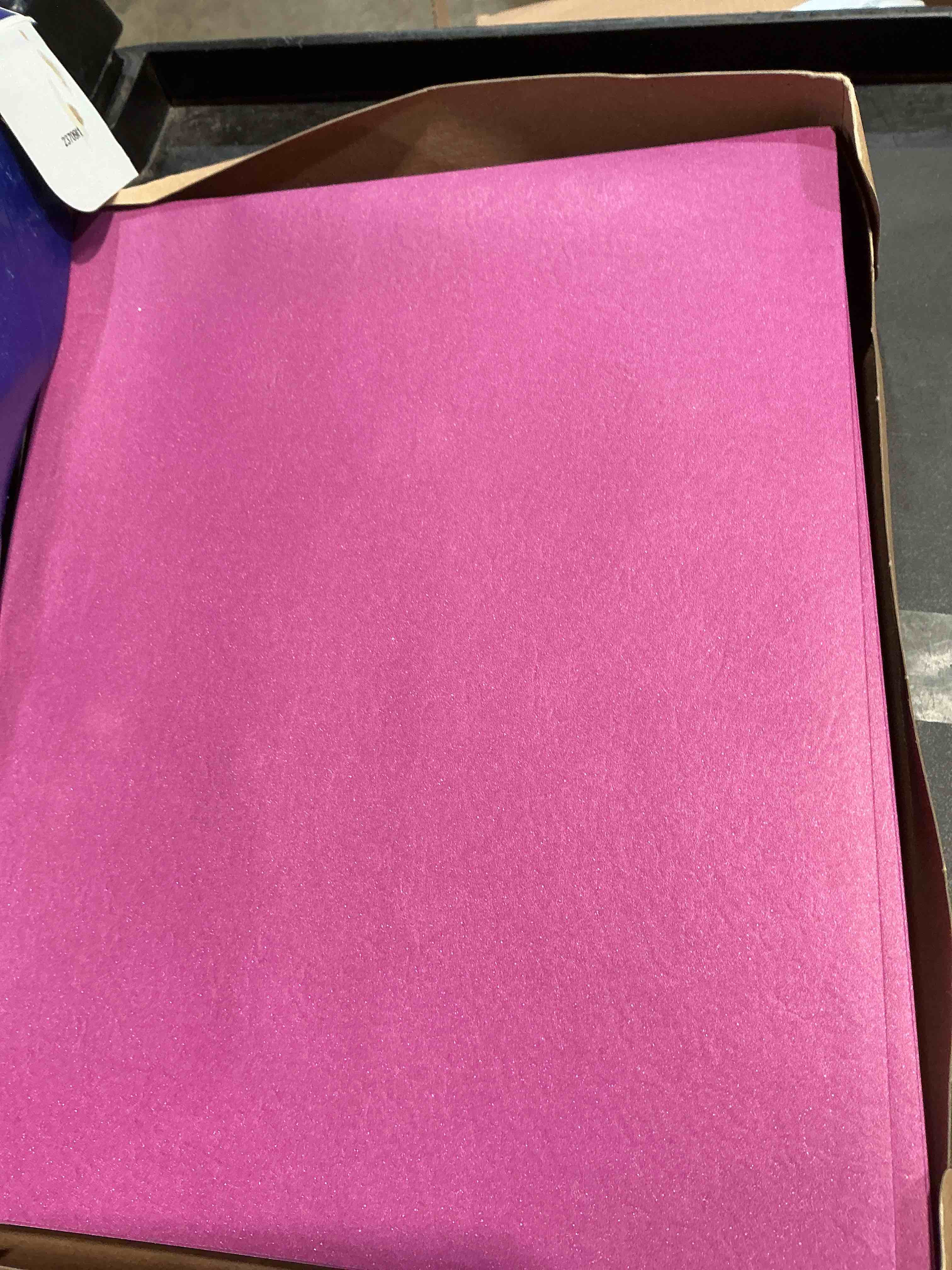 Condition photo showing Good Condition for oxford two pocket folders, textured paper, burgundy, for school, home, and office, letter size, 25 per box (57557) burgundy 25 count (pack of 1)