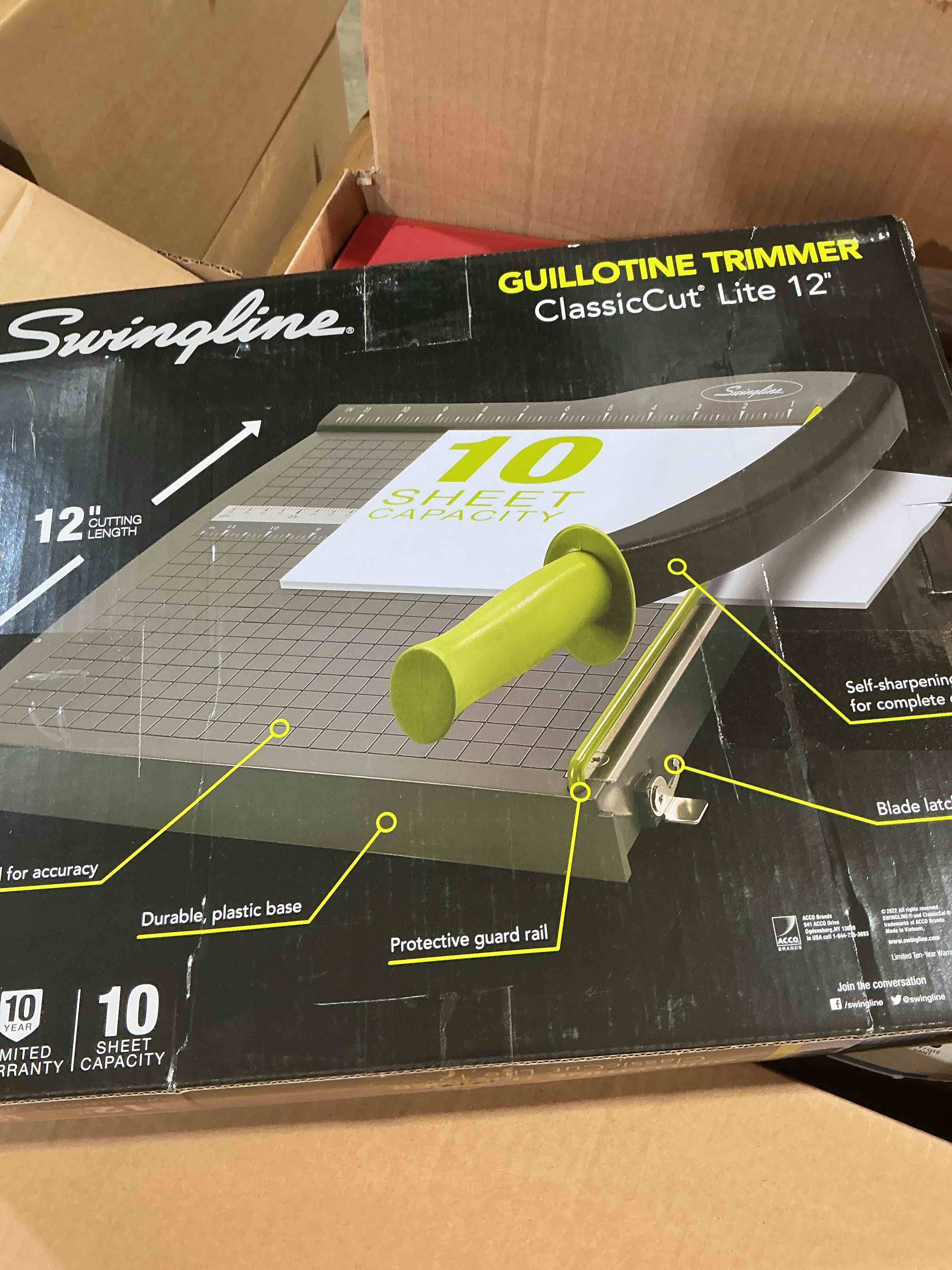 Condition photo showing Good Condition for swingline classiccut lite paper trimmer  10 sheets  durable plastic base  13 x 19 1/2