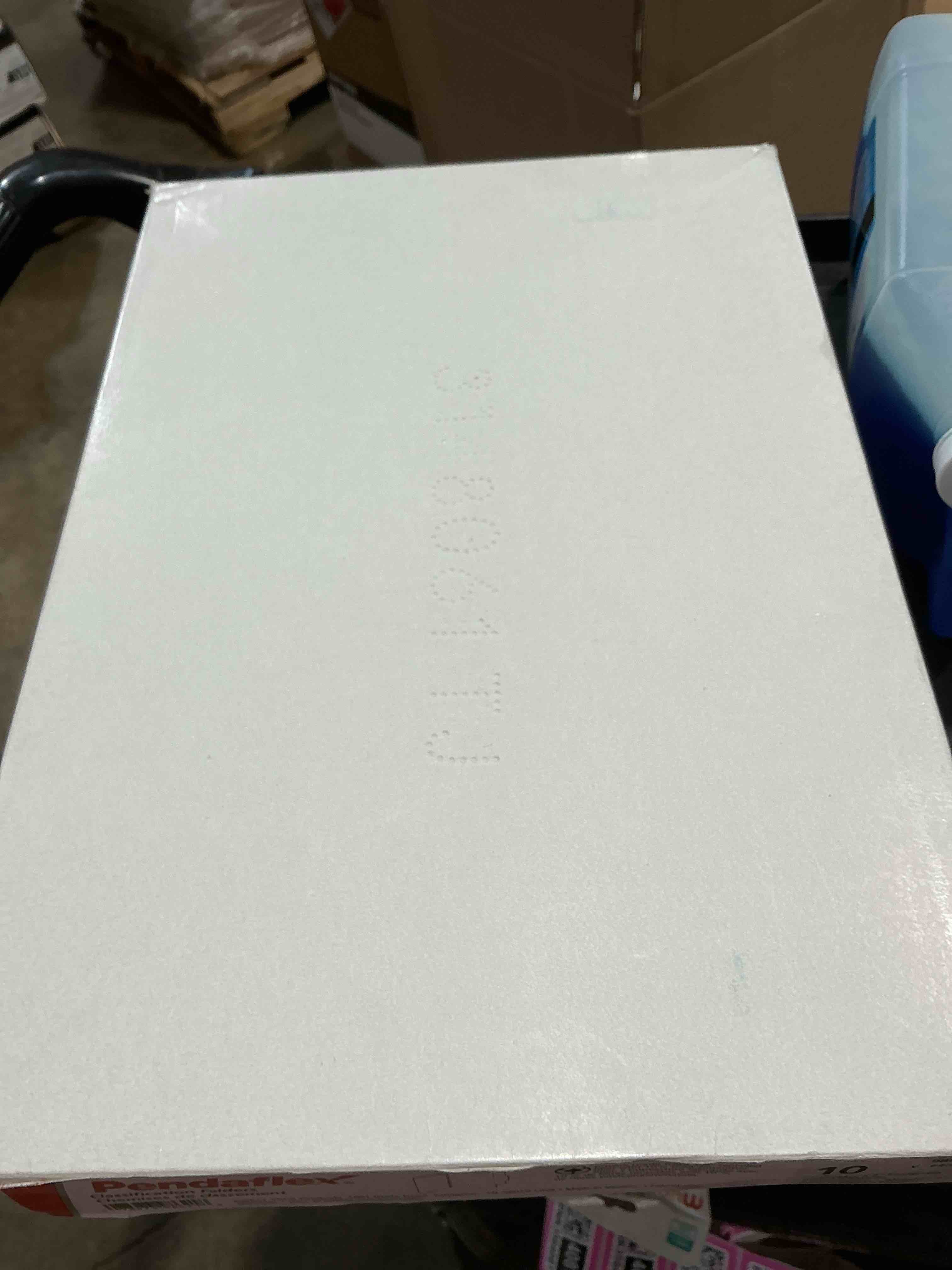 Condition photo showing Good Condition for pendaflex globe-weis/pendaflex classification folders, 2/5 cut tab, 1 divider, bonded fasteners, legal size, manila, 10 folders per box (98621gw)
