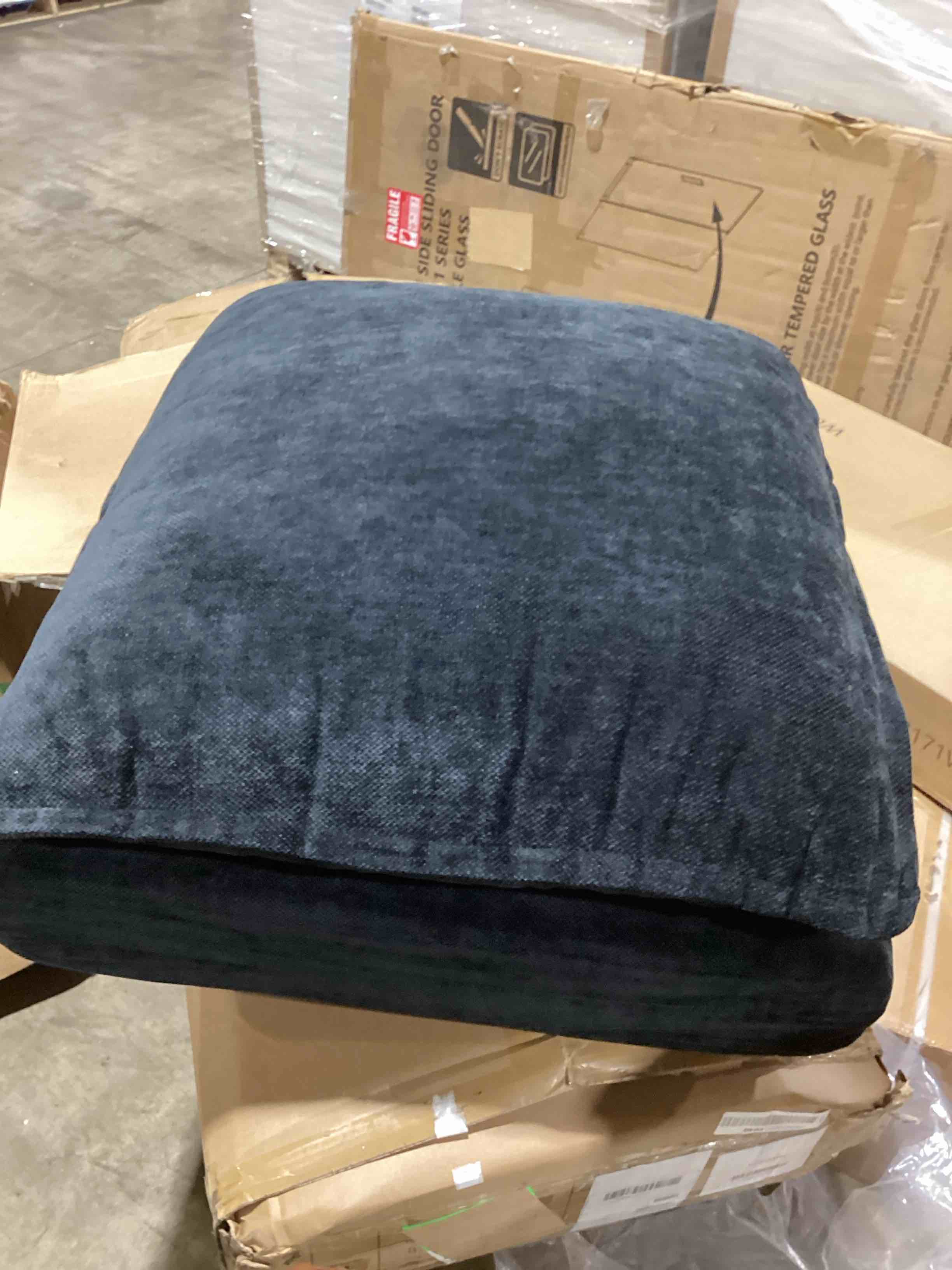 Condition photo showing Good Condition for cushion sofa color black