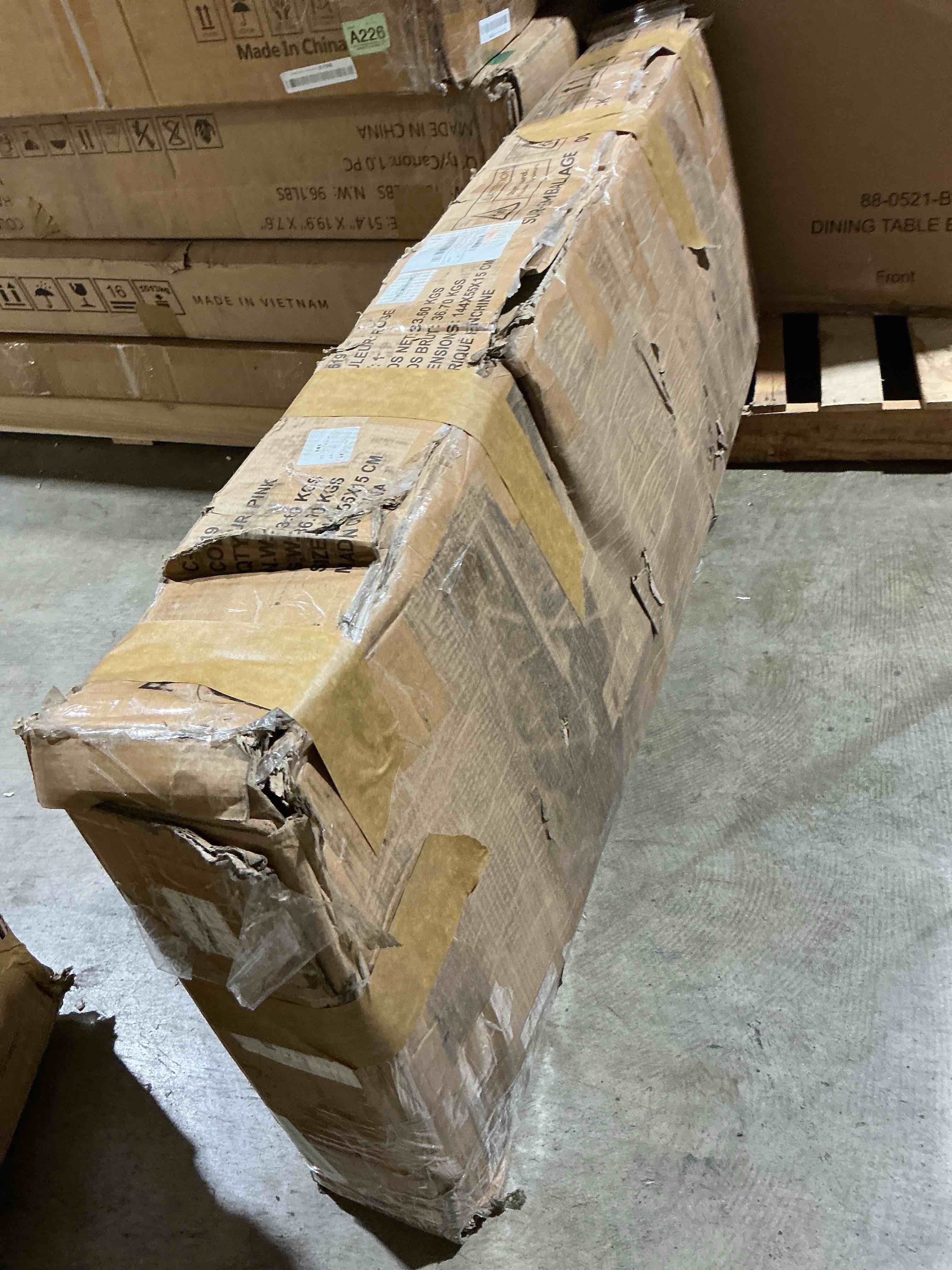 https://s3.amazonaws.com/lotting-images-prod/bidfta/GRA3884642_1784051857476.jpeg