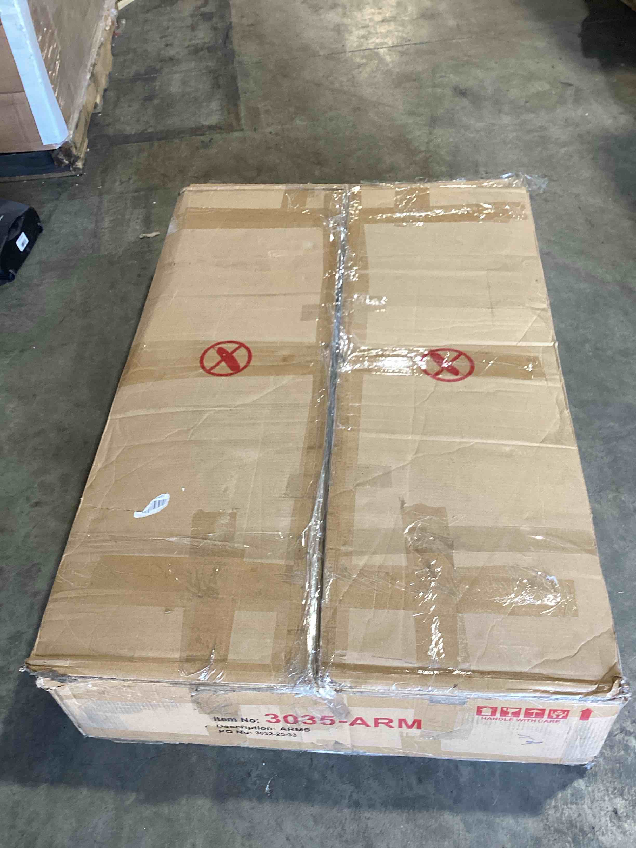 Condition photo showing Good Condition for arms velvet the sofa color gray