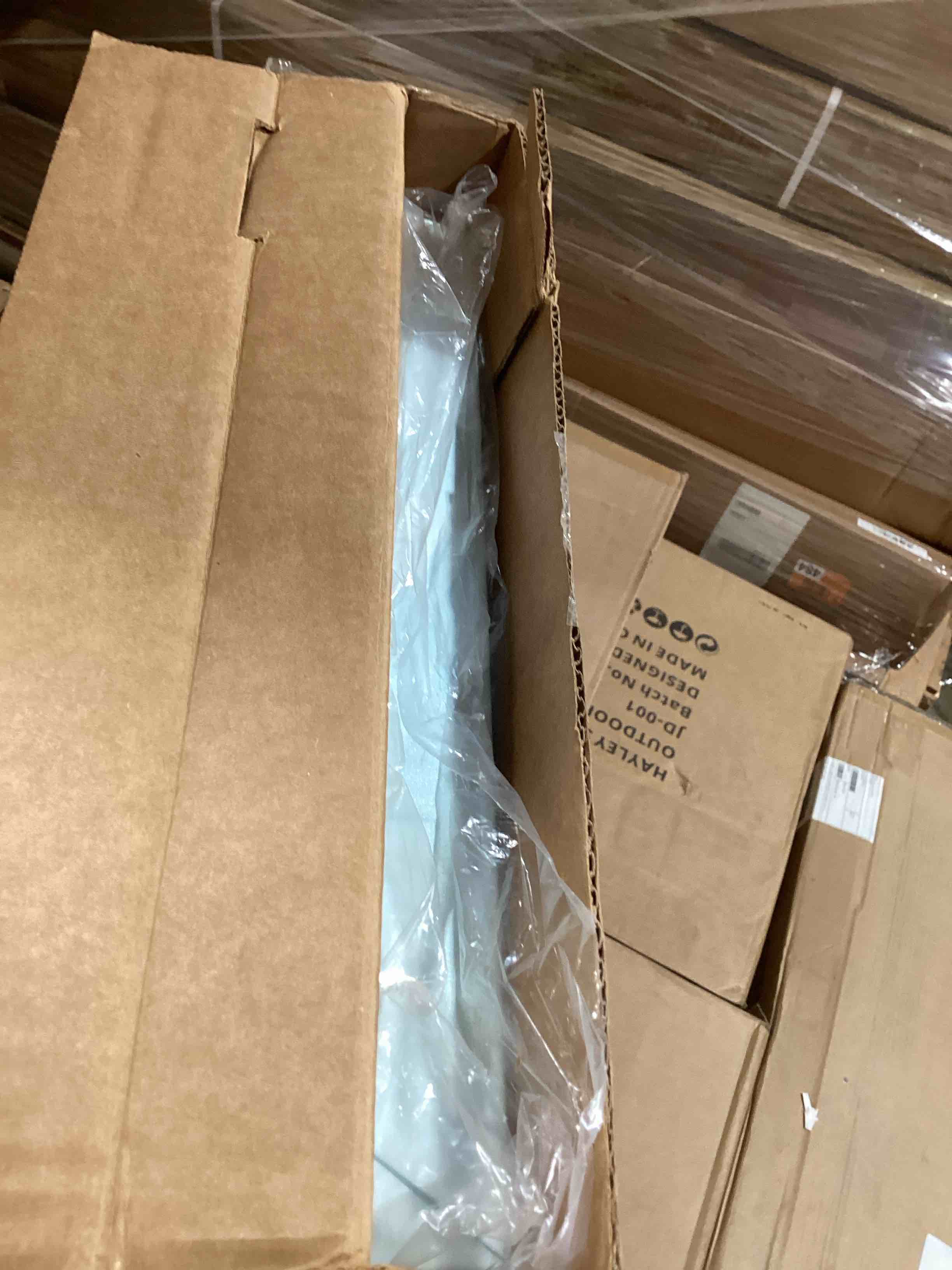 https://s3.amazonaws.com/lotting-images-prod/bidfta/GRA3884975_1784732564582.jpeg