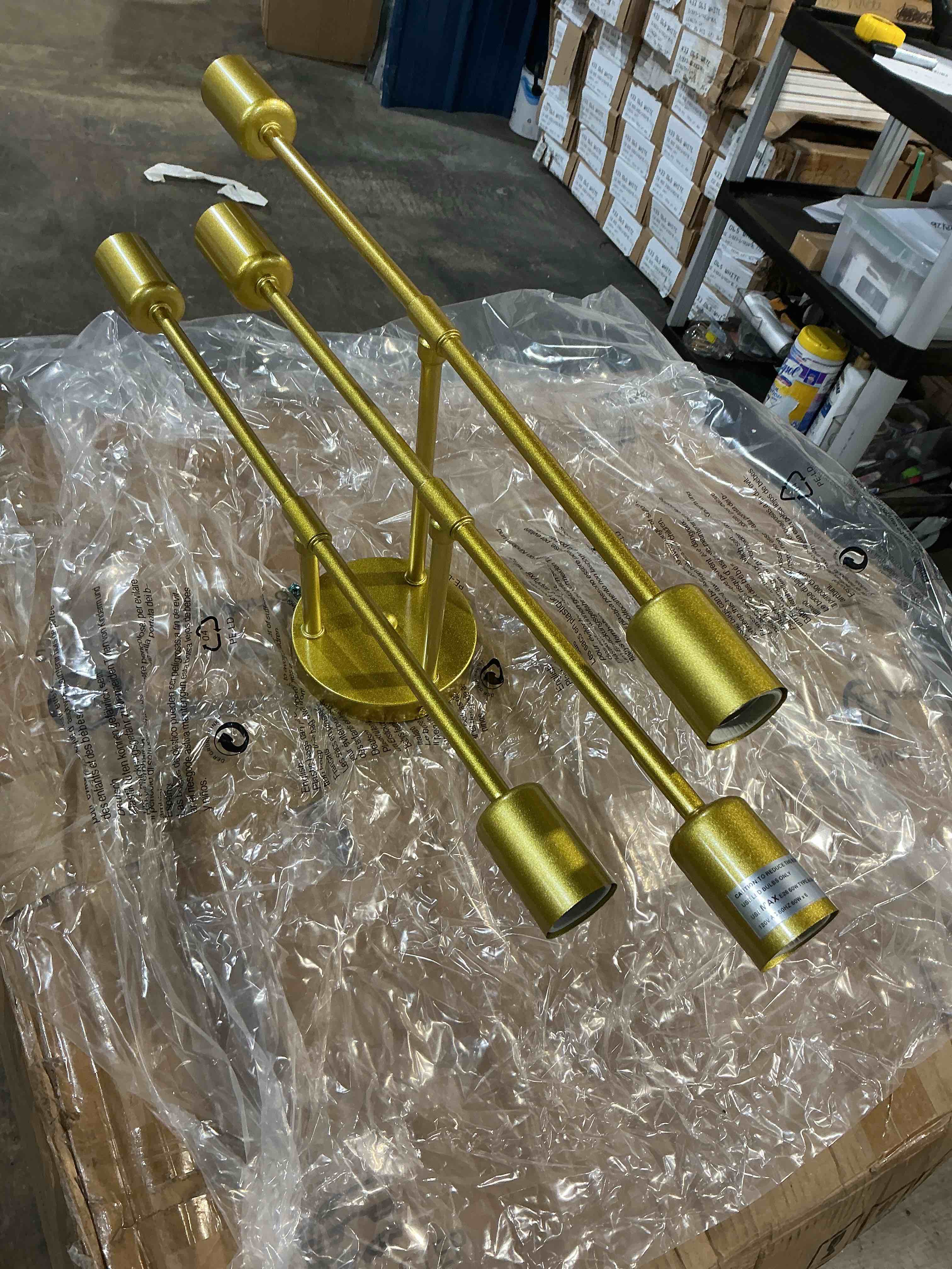 Condition photo showing New/Like New for highlandville 23.62 in. 6-light brass sputnik semi flush mount