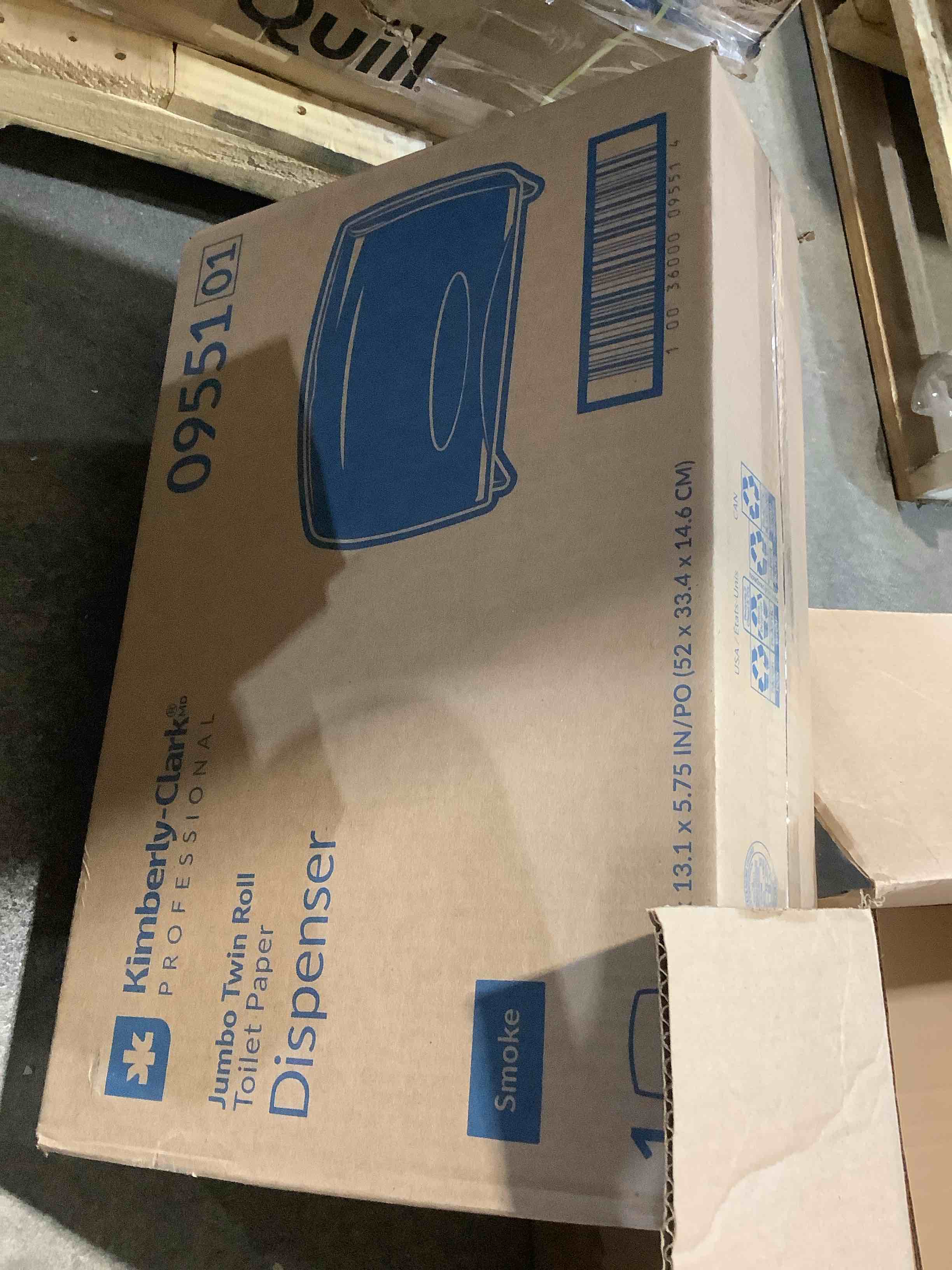 https://s3.amazonaws.com/lotting-images-prod/bidfta/GRA3886180_1780594918848.jpeg