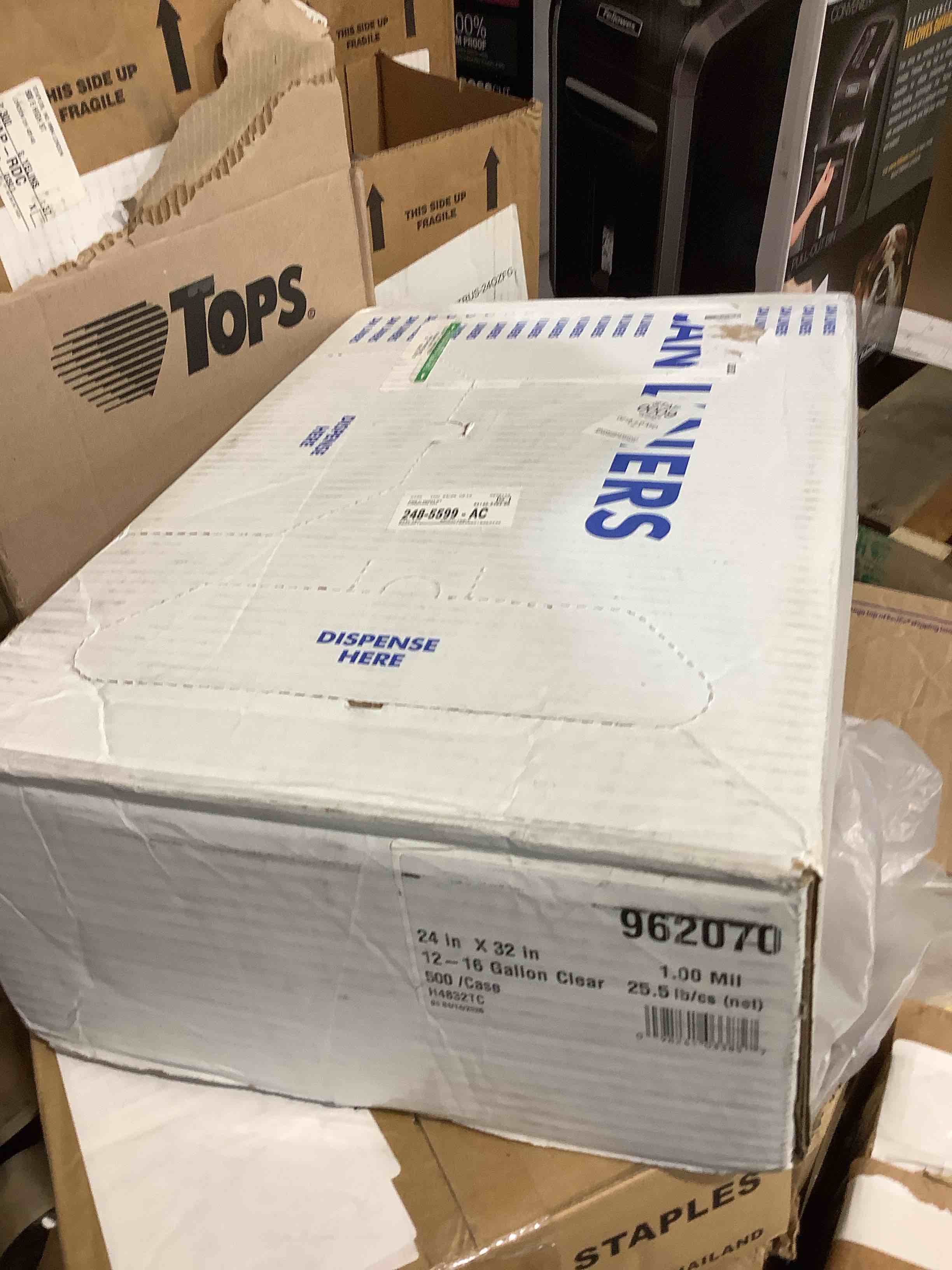 https://s3.amazonaws.com/lotting-images-prod/bidfta/GRA3886251_1780606539318.jpeg