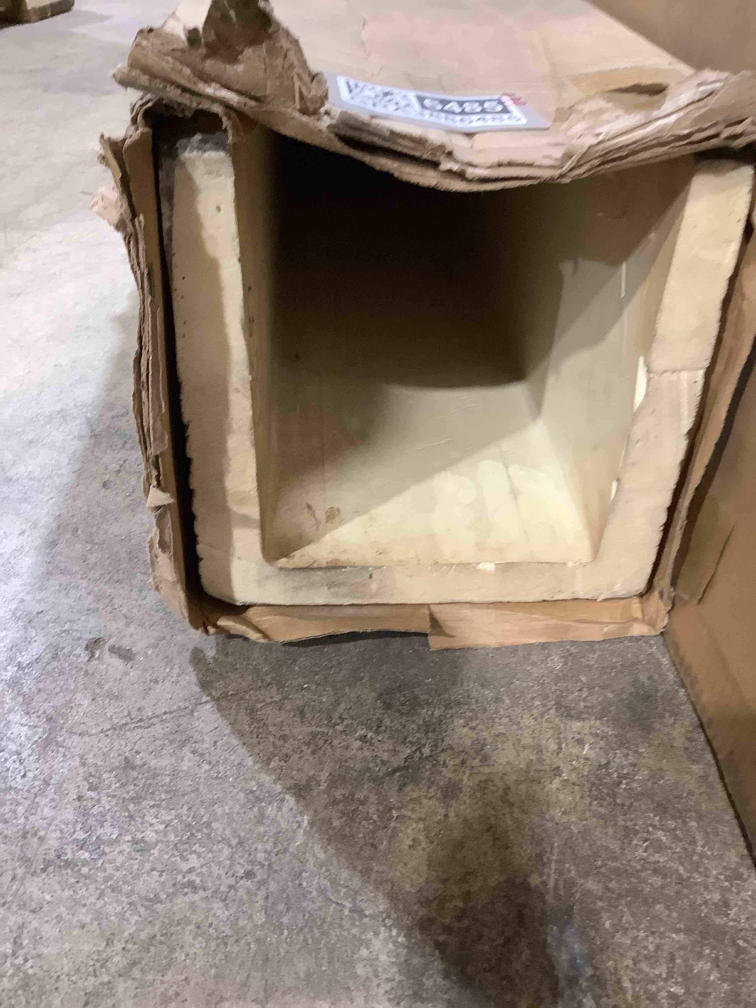 https://s3.amazonaws.com/lotting-images-prod/bidfta/GRA3886485_1781710373265.jpeg