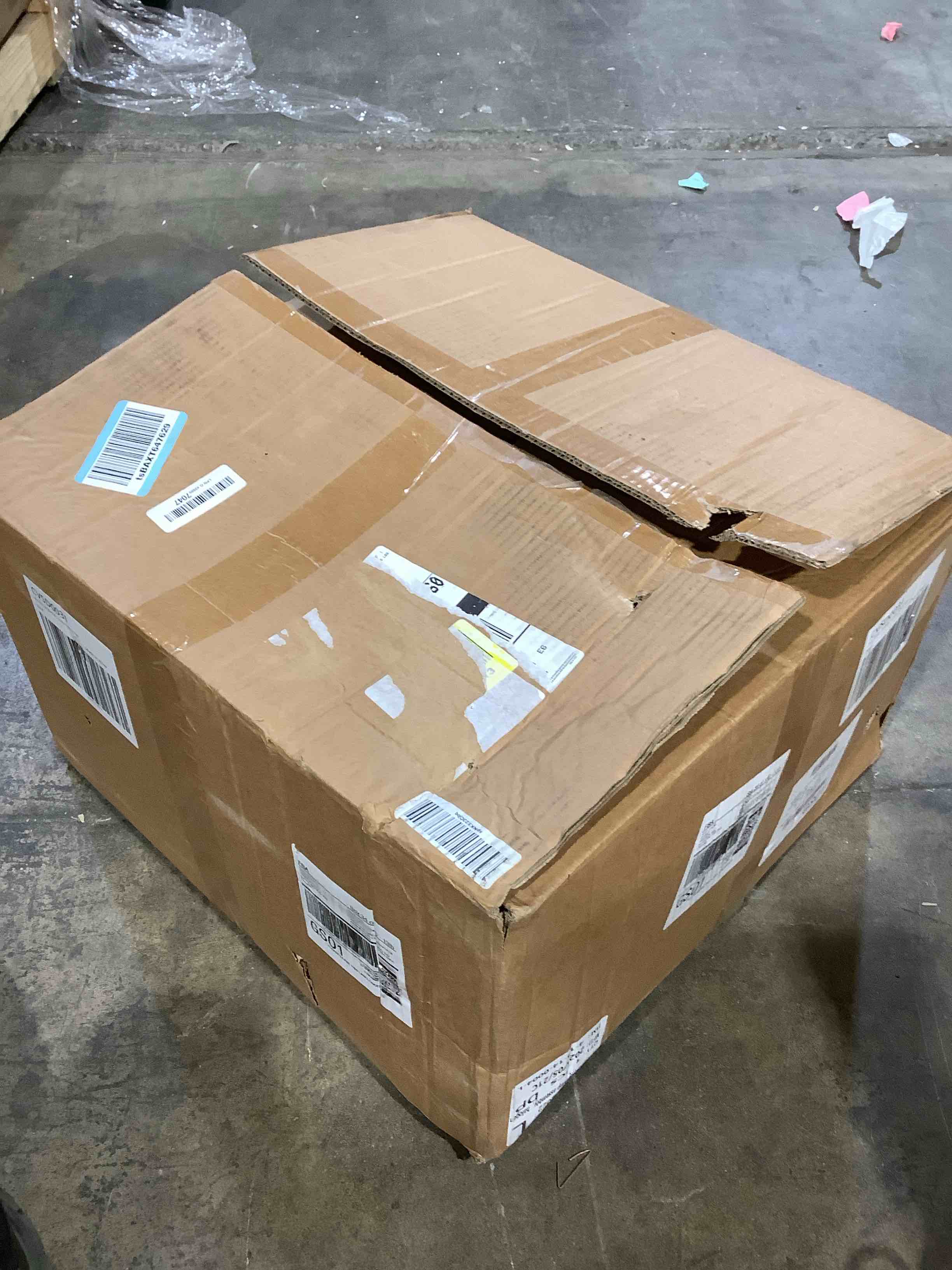 https://s3.amazonaws.com/lotting-images-prod/bidfta/GRA3886493_1781708961474.jpeg