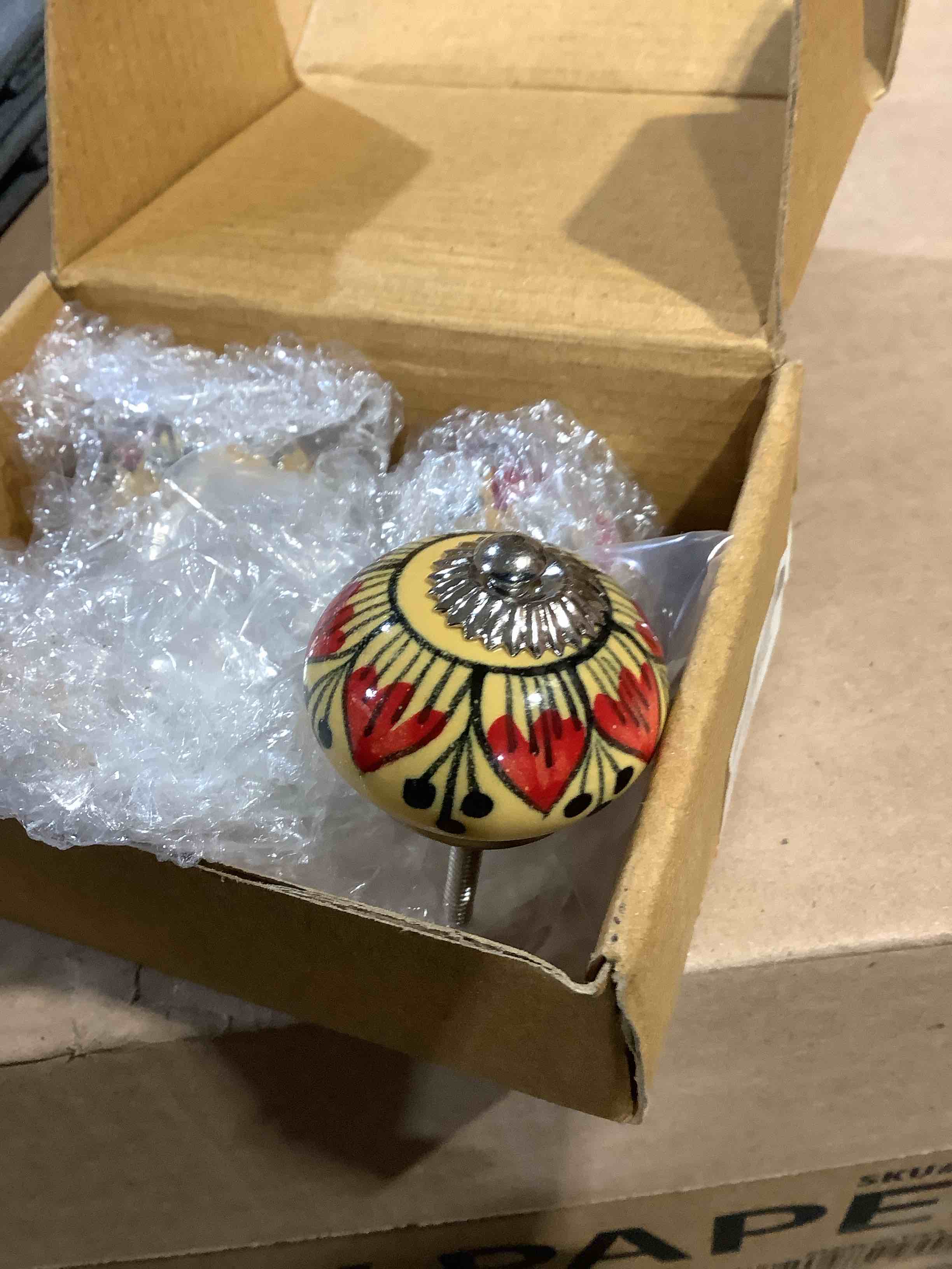 Condition photo showing New/Like New for set of 4 hand painted round knobs