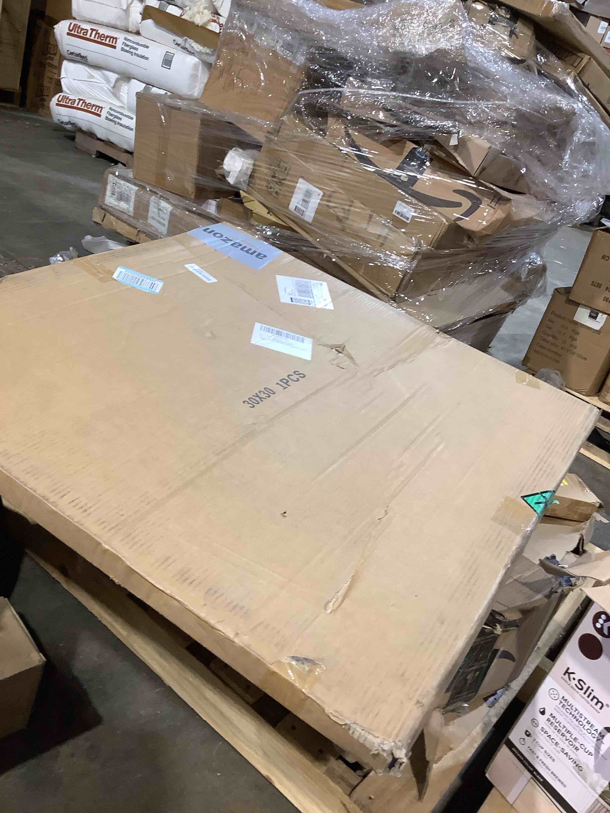 Condition photo showing Good Condition for 30x30 picture frame white with 24" x 24" mat, display photo 24x24 with mat or 30 x 30 without mat, wall hanging large 30x30 poster frame with shatter resistant plexiglass