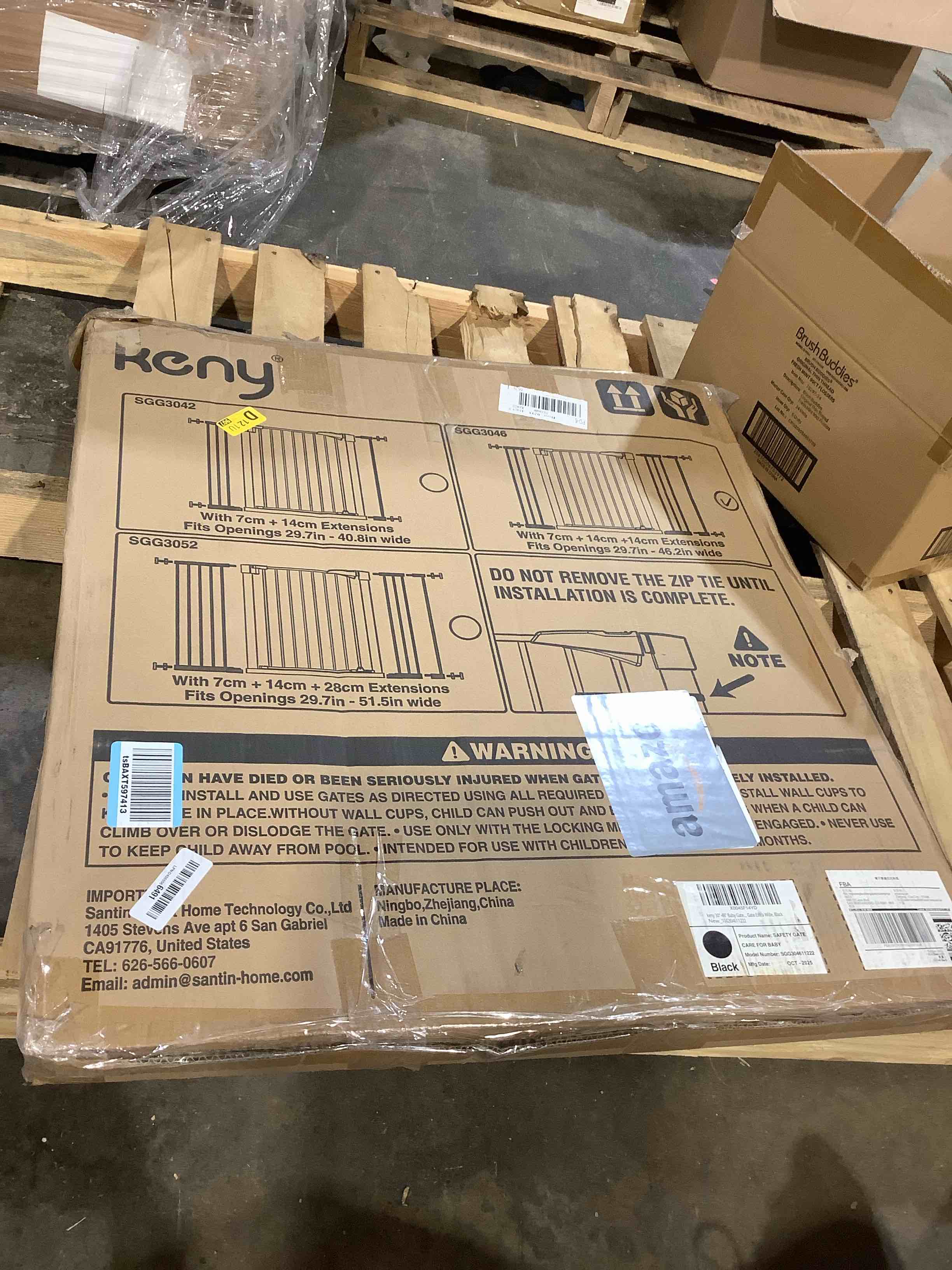 Condition photo showing Good Condition for keny 29.7"-46" baby gate for stairs, auto close dog gates for doorways, pressured mounted no drilling pet gate extra wide, one-hand opening dual lock stair gate, indoor kids necessities, black black 29.7-46"wide,30"tall