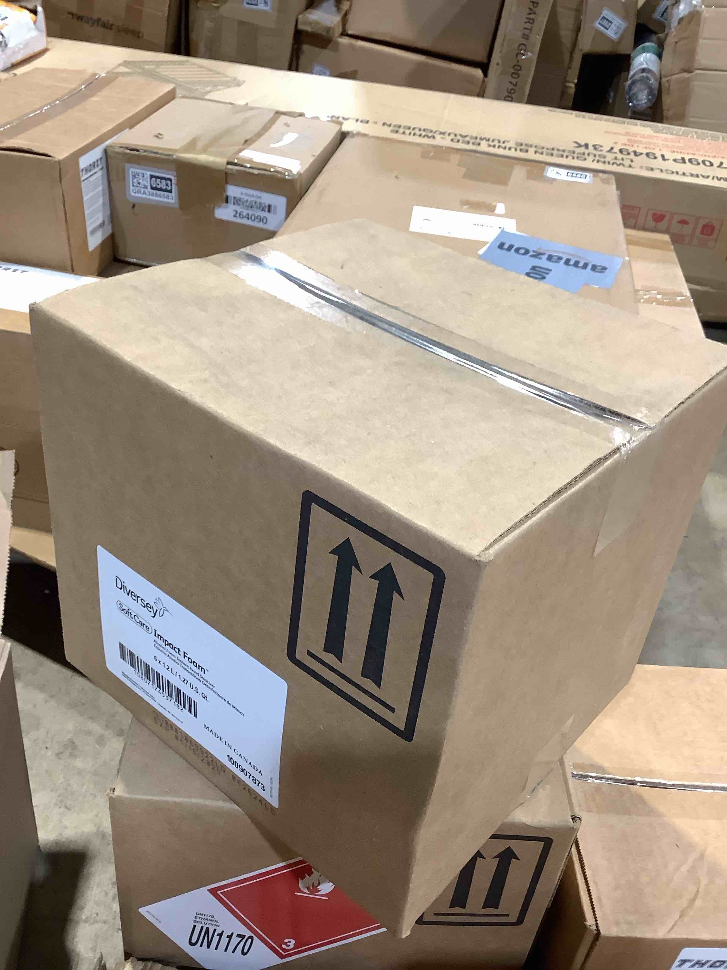 https://s3.amazonaws.com/lotting-images-prod/bidfta/GRA3886562_1782224910333.jpeg