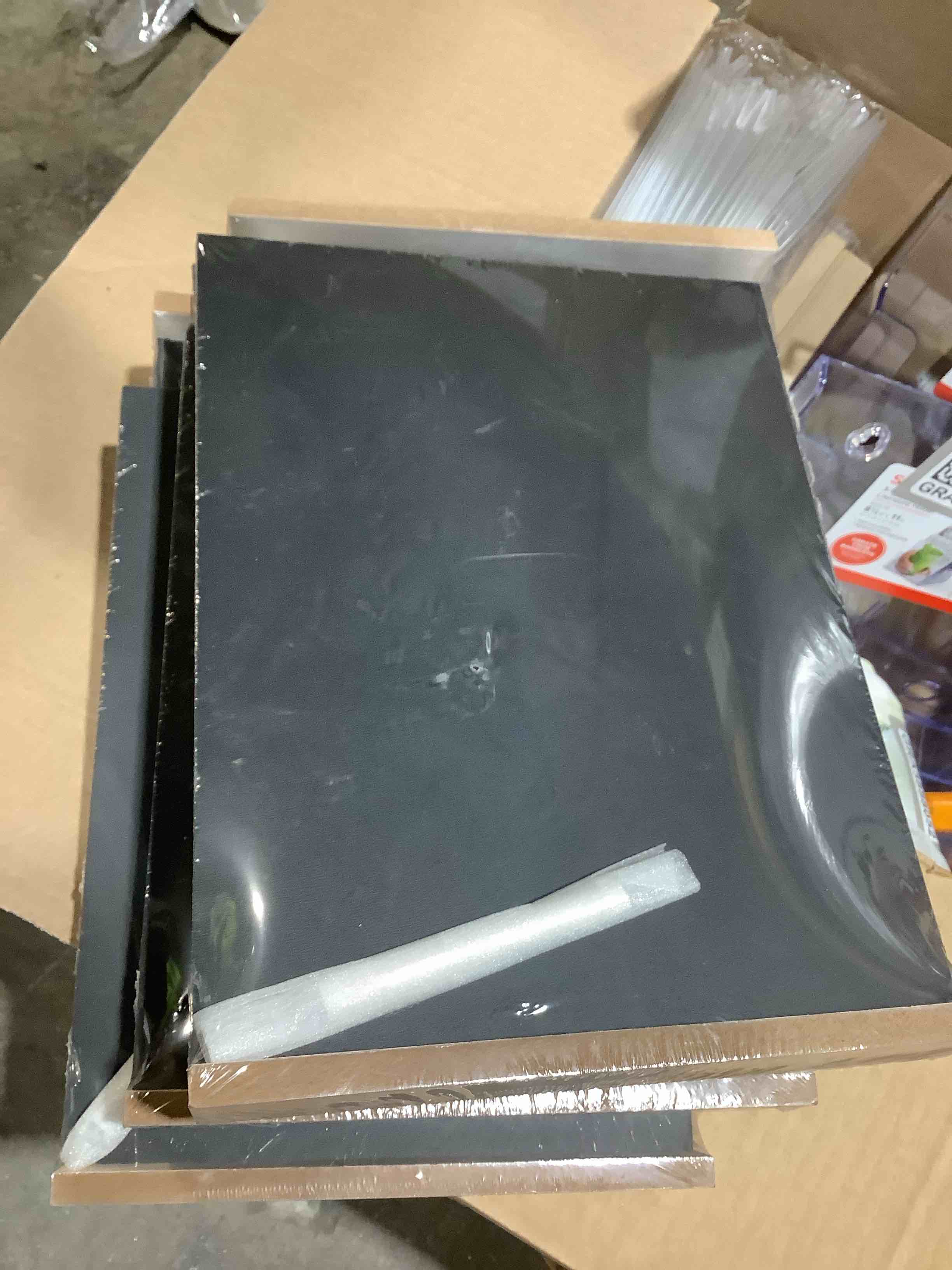 Condition photo showing New/Like New for crescent chalk board menu, 6 count