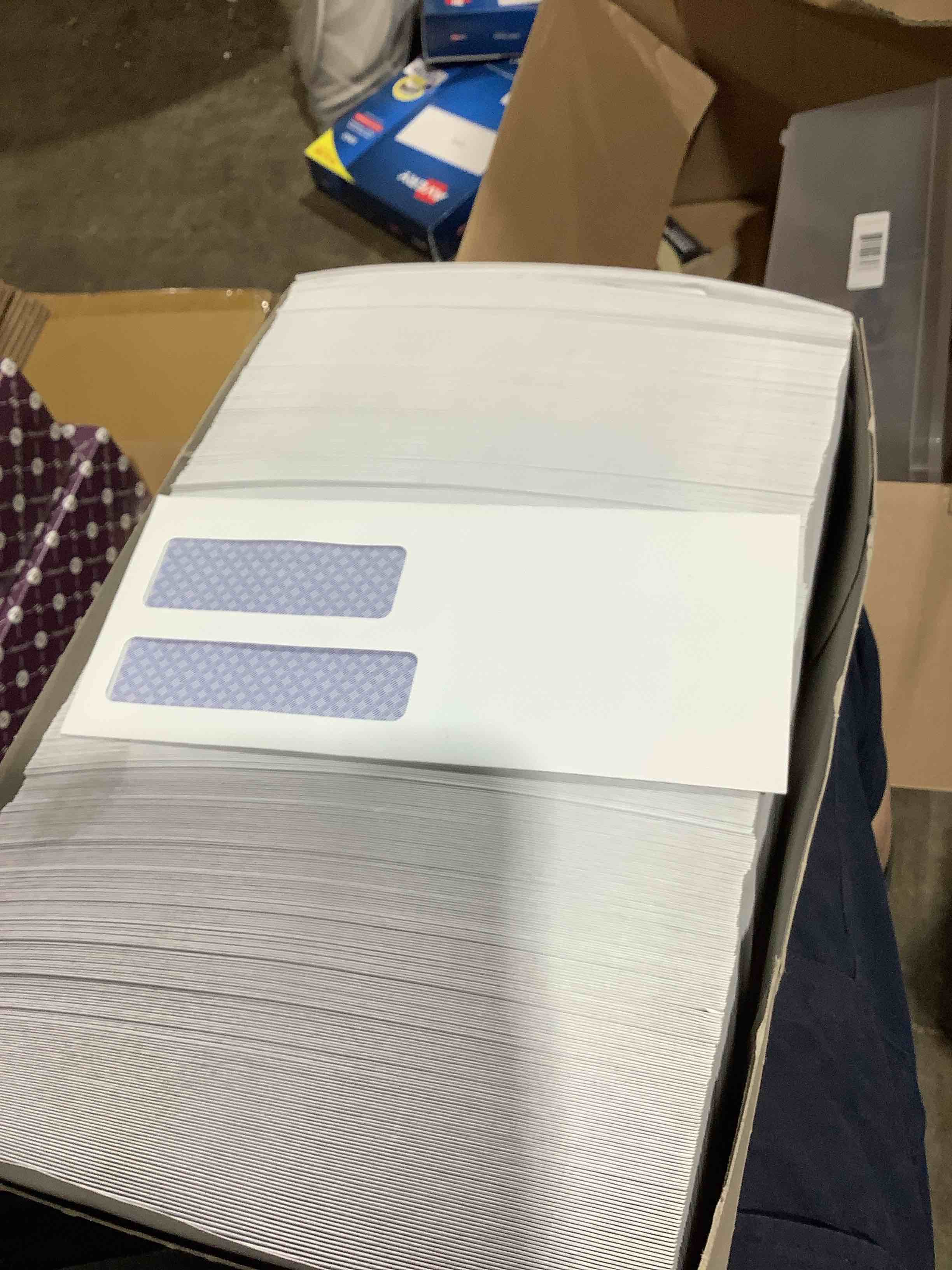 Condition photo showing New/Like New for 500 count 2 window standard envelopes