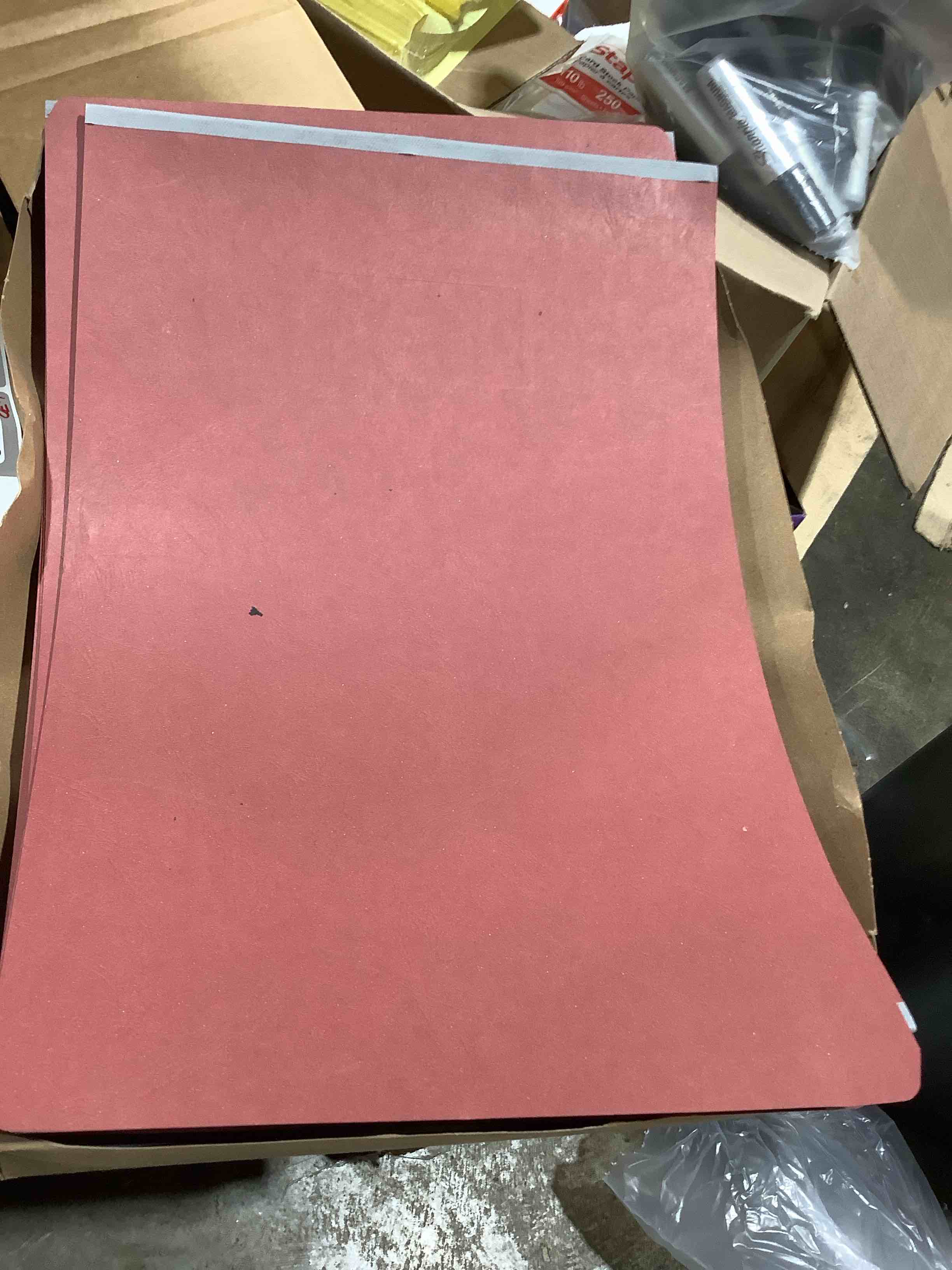 Condition photo showing Good Condition for smead premium pressboard report cover, tabloid size, red (81778)
