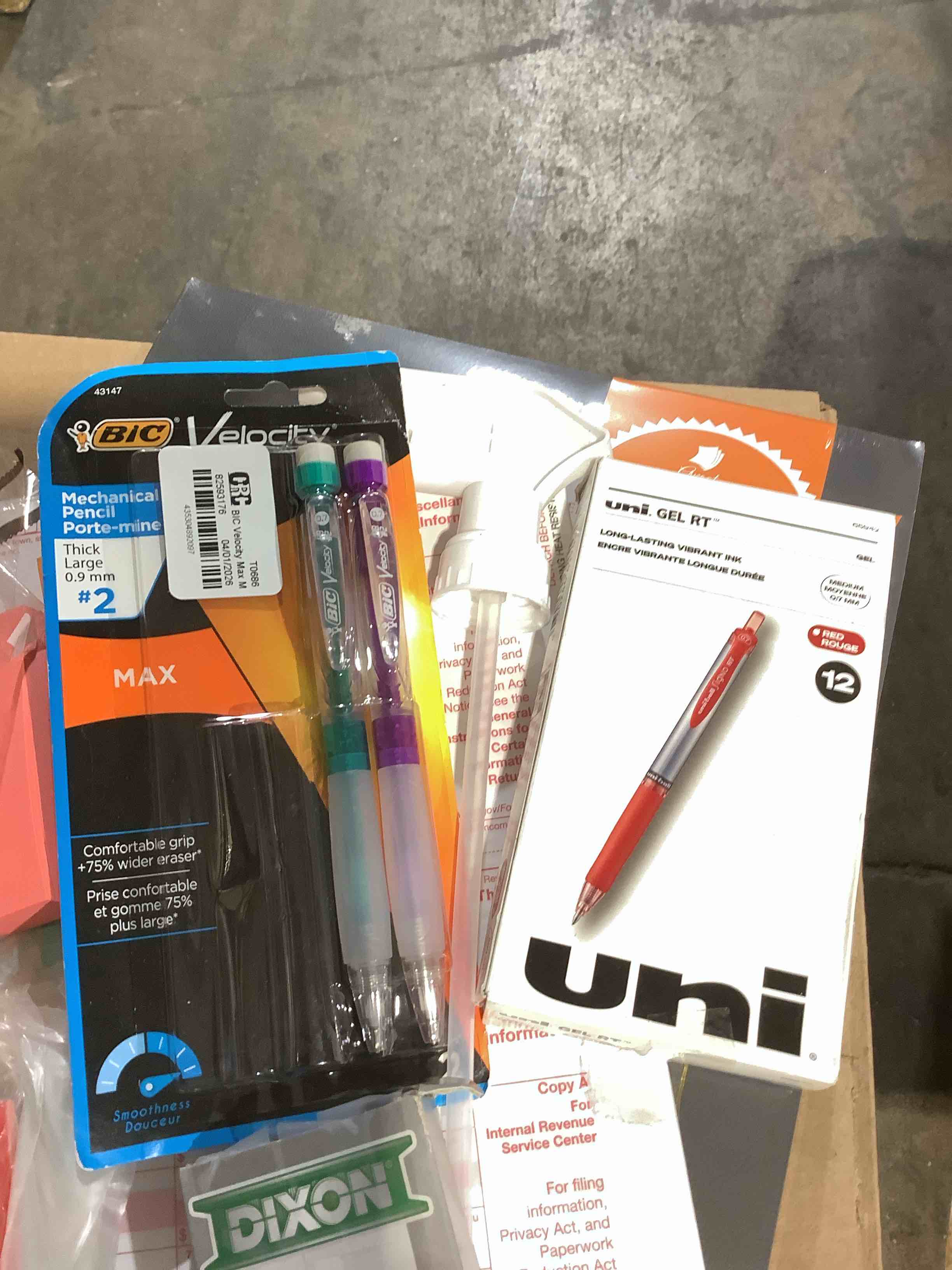 https://s3.amazonaws.com/lotting-images-prod/bidfta/GRA3889004_1780935813067.jpeg