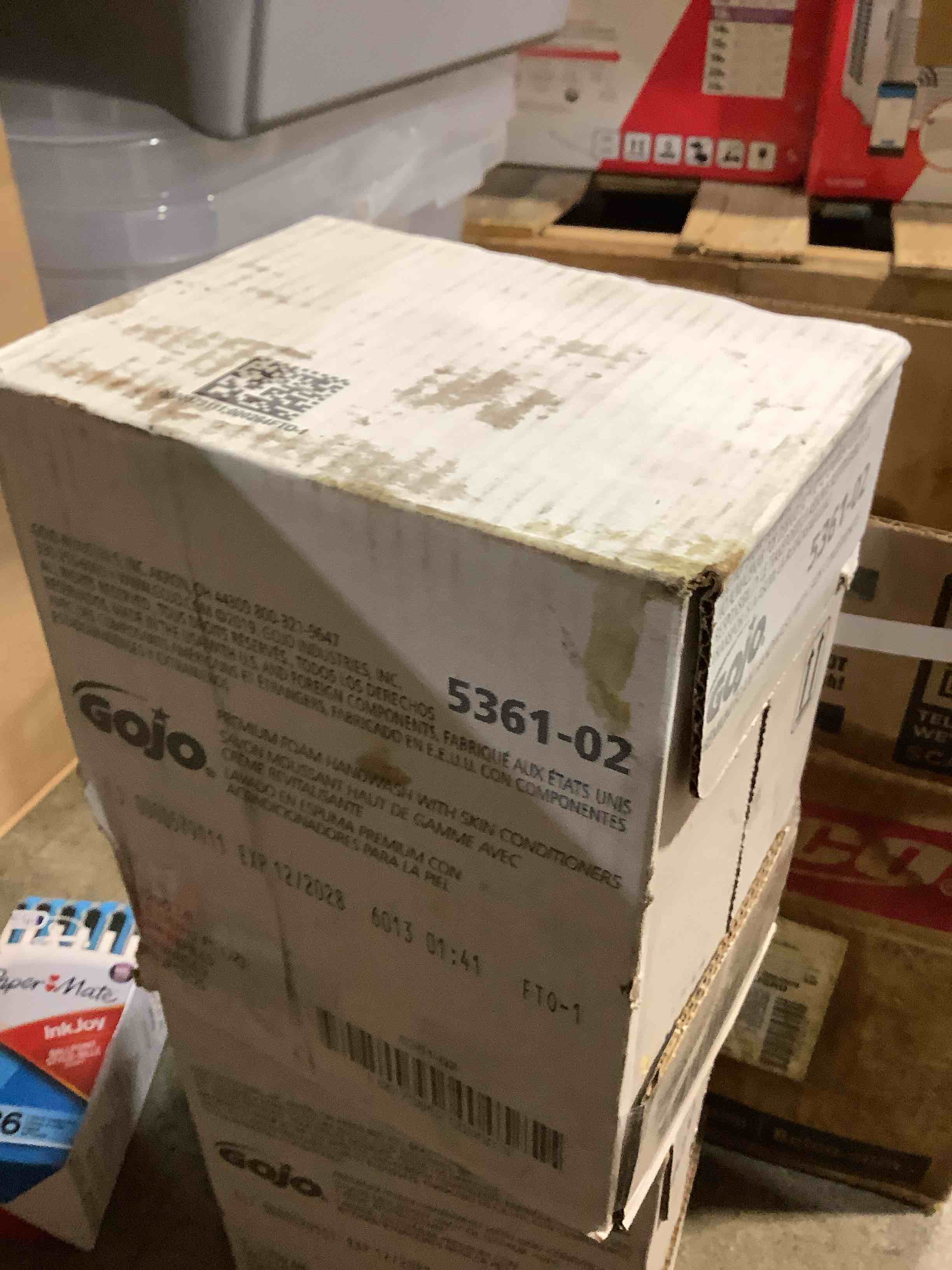 https://s3.amazonaws.com/lotting-images-prod/bidfta/GRA3889010_1780934381331.jpeg
