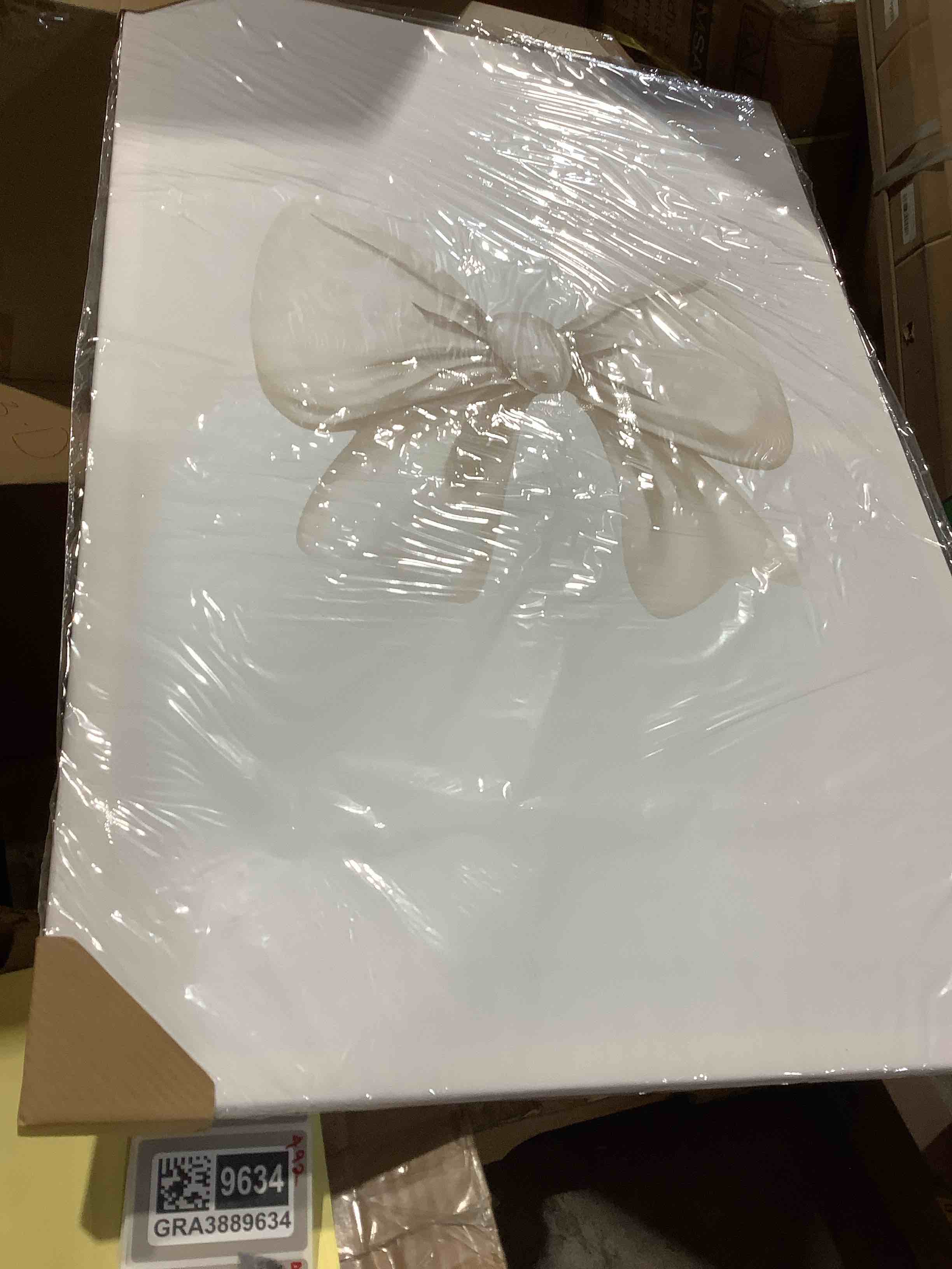 https://s3.amazonaws.com/lotting-images-prod/bidfta/GRA3889636_1781560369431.jpeg