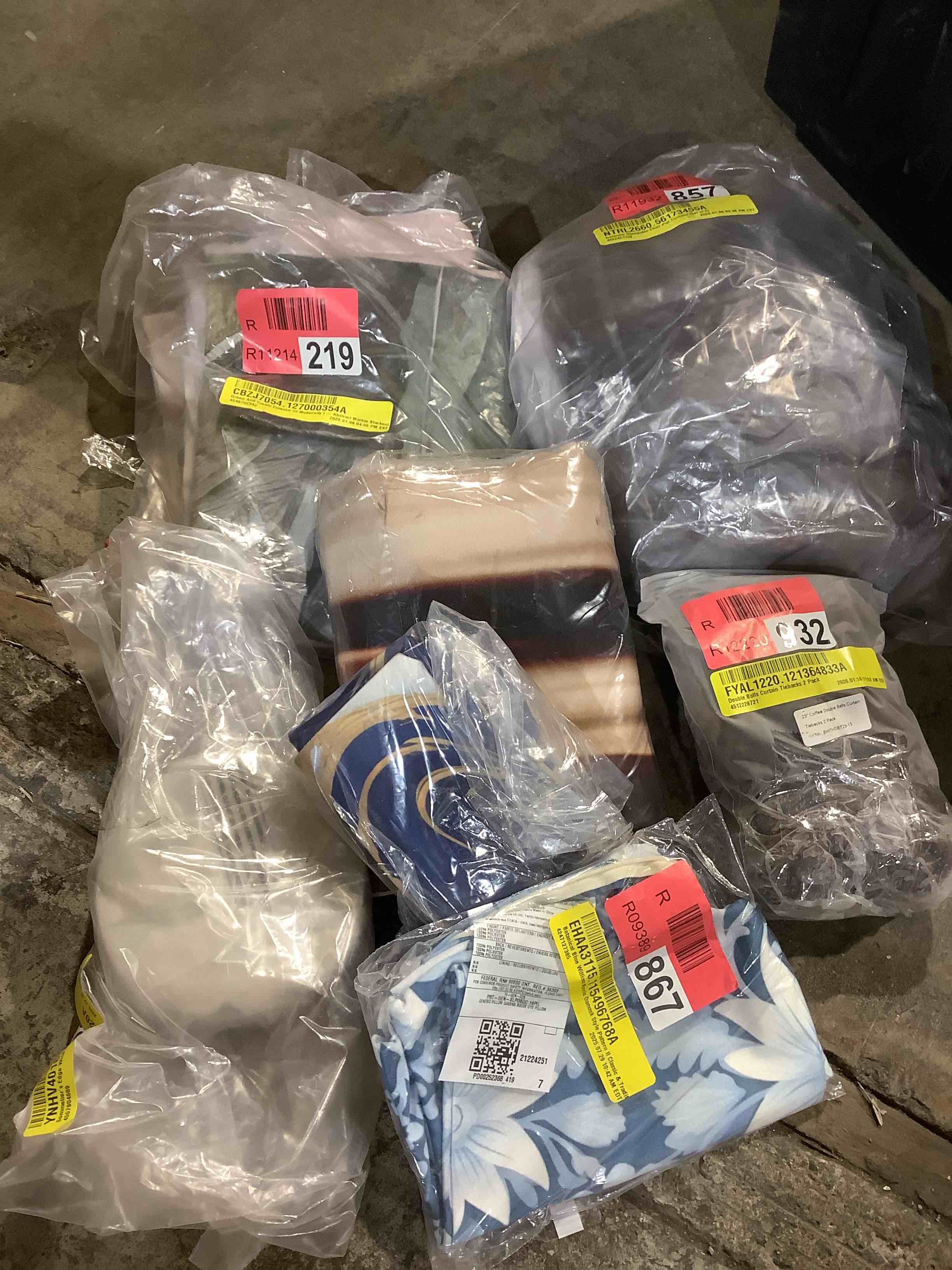 An assortment of household items, including linens. See detailed pictures.