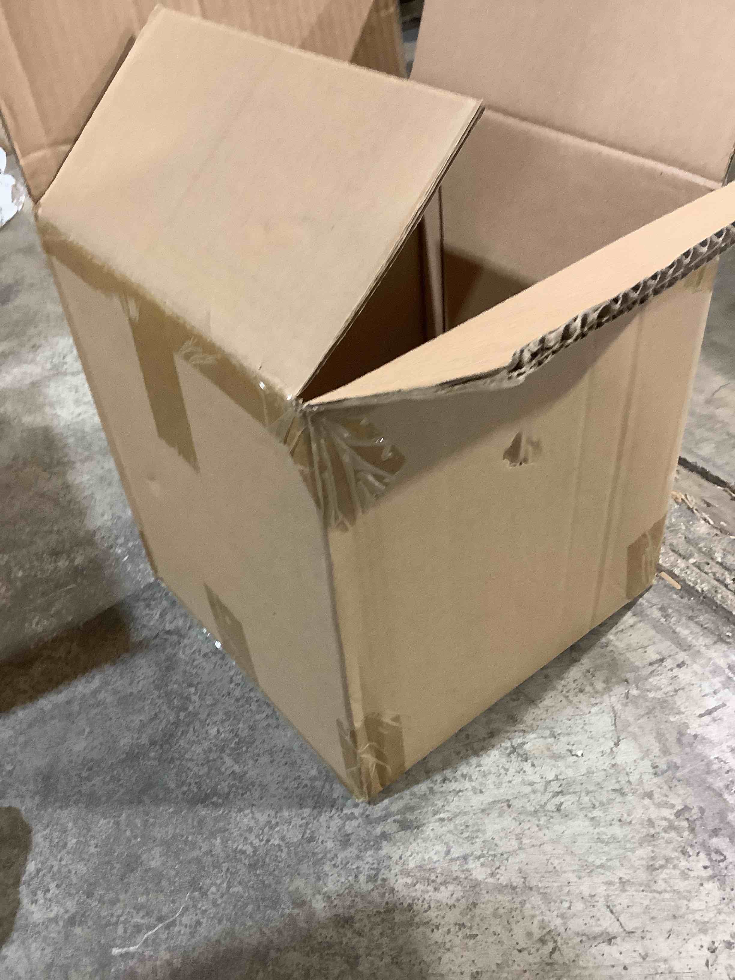 https://s3.amazonaws.com/lotting-images-prod/bidfta/GRA3889733_1781645857233.jpeg