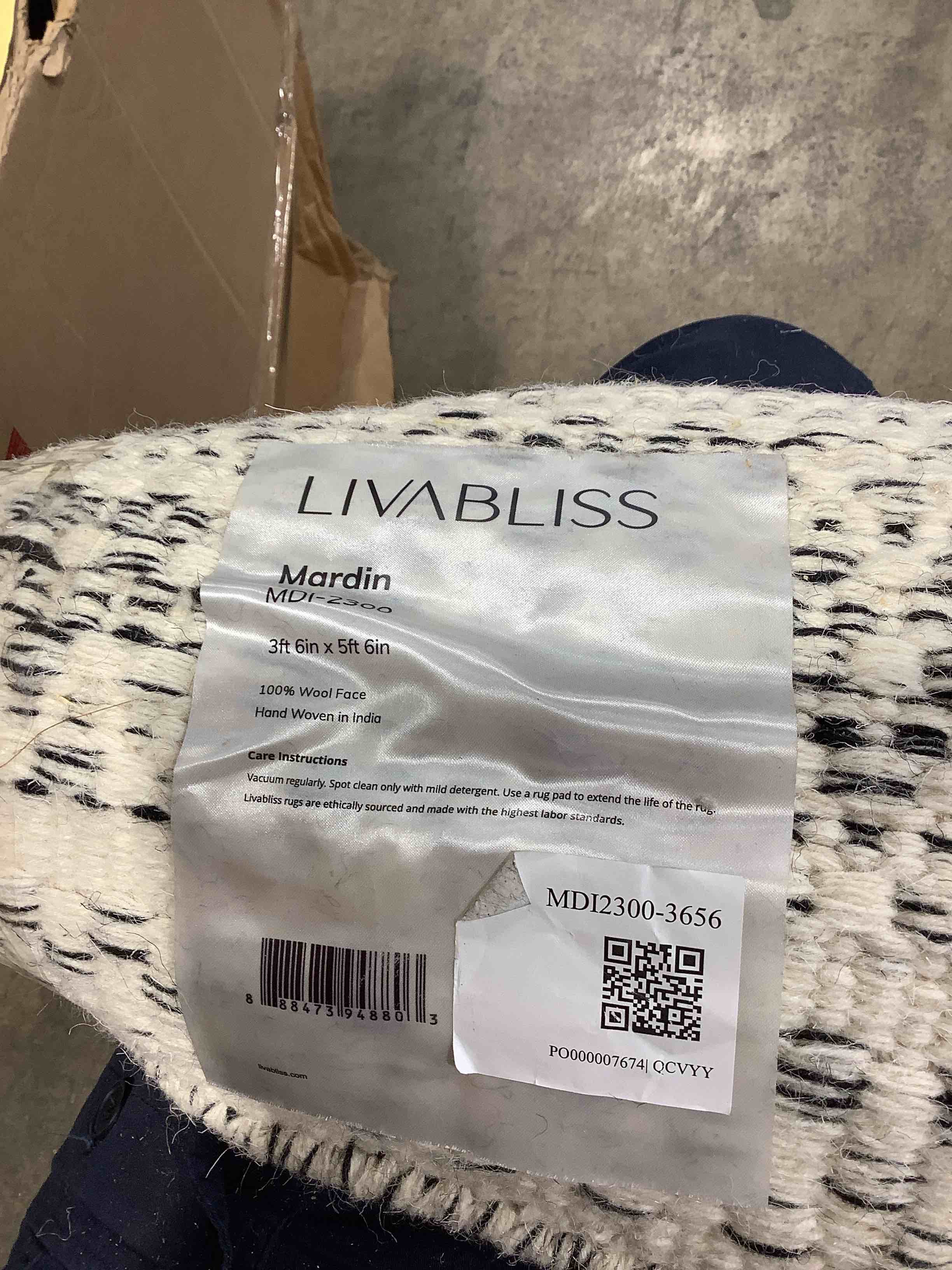 https://s3.amazonaws.com/lotting-images-prod/bidfta/GRA3890141_1782162099097.jpeg