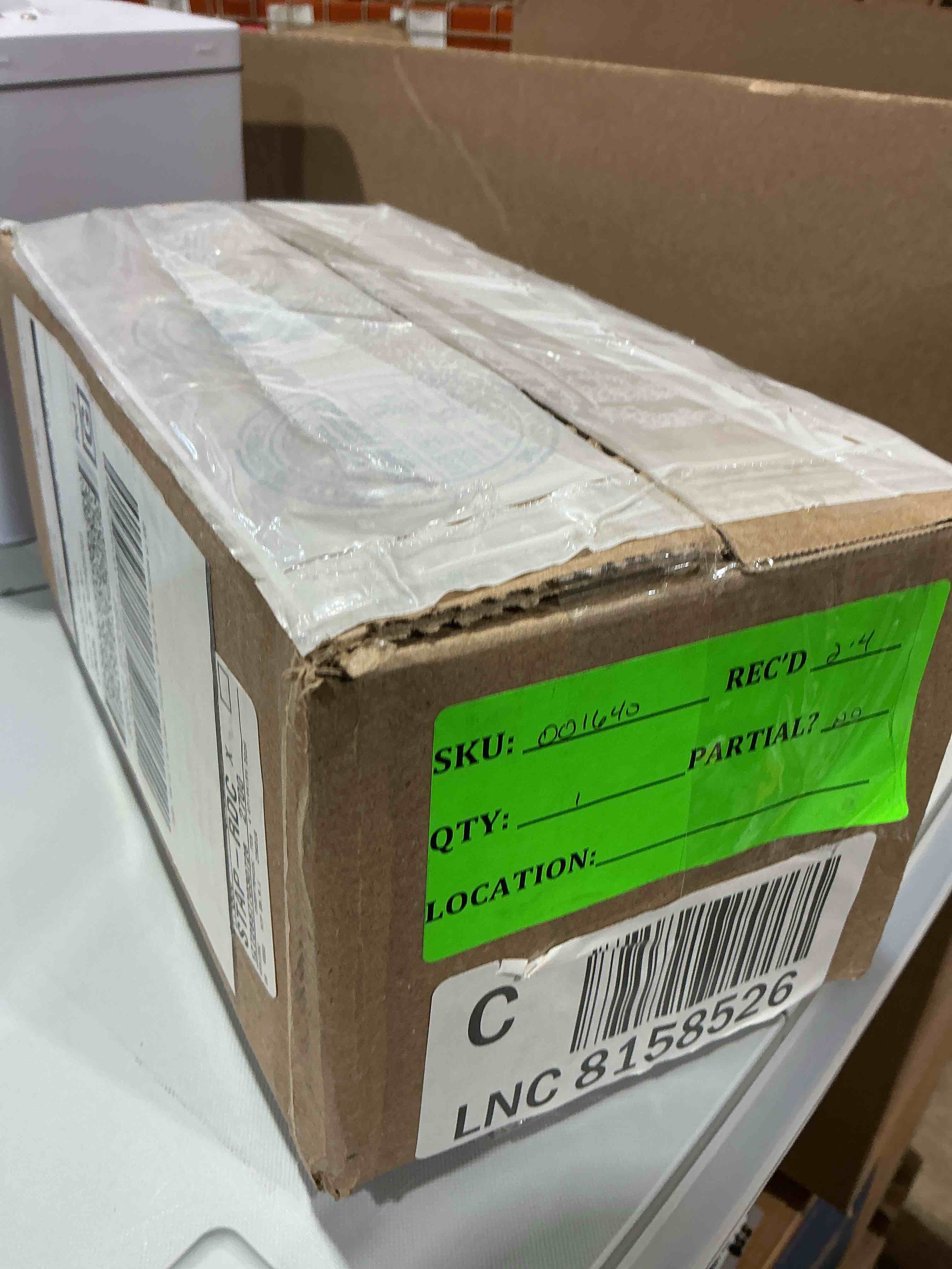 https://s3.amazonaws.com/lotting-images-prod/bidfta/GRA3890406_1783435938191.jpeg