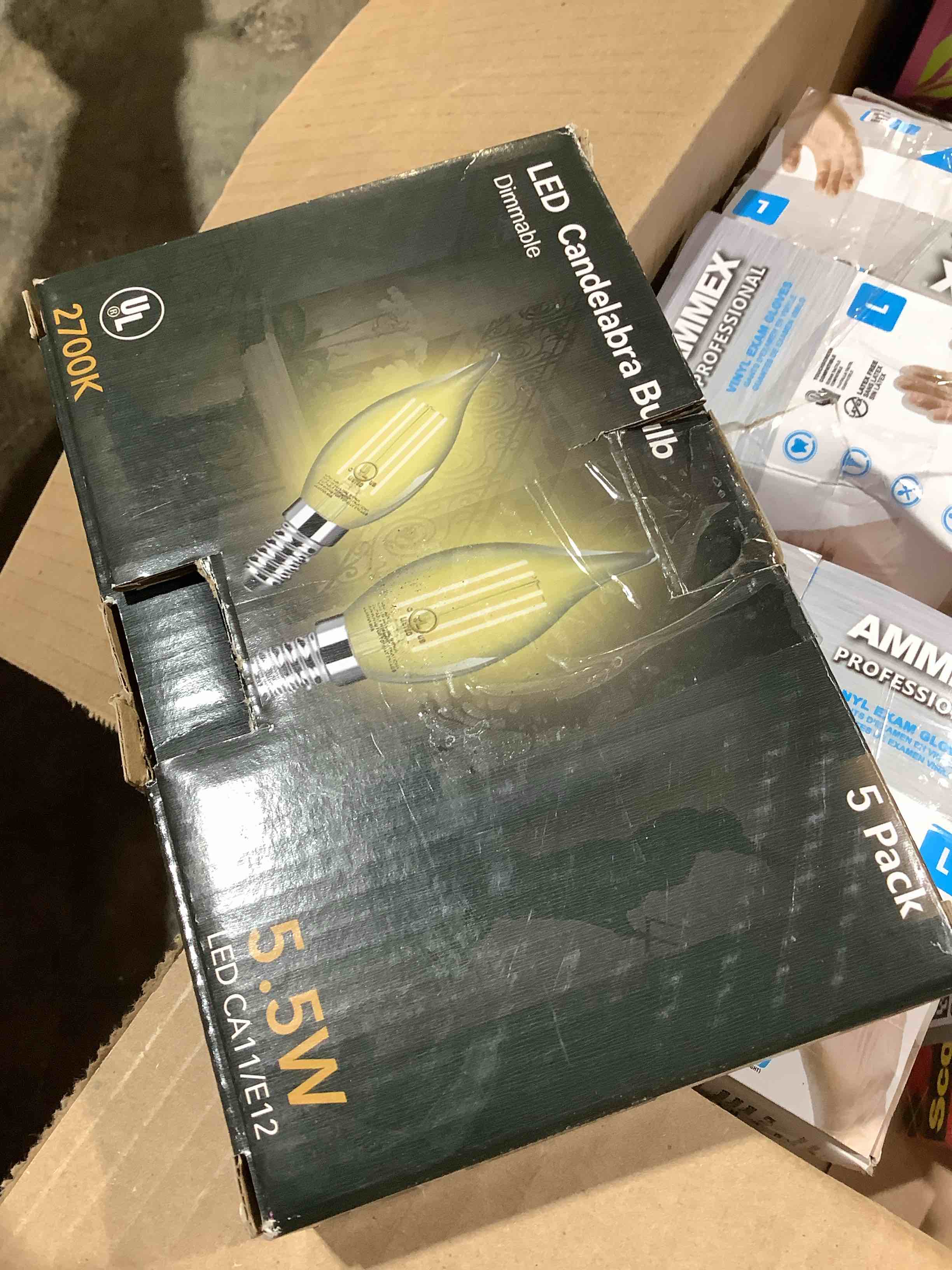 Condition photo showing New/Like New for daybetter chandelier light bulbs candelabra light bulbs 60w equivalent e12 led bulb dimmable led light bulbs 2700k warm white 5.5w 600lm flame light bulbs tip vintage ca11 candle light bulbs 5 pack
