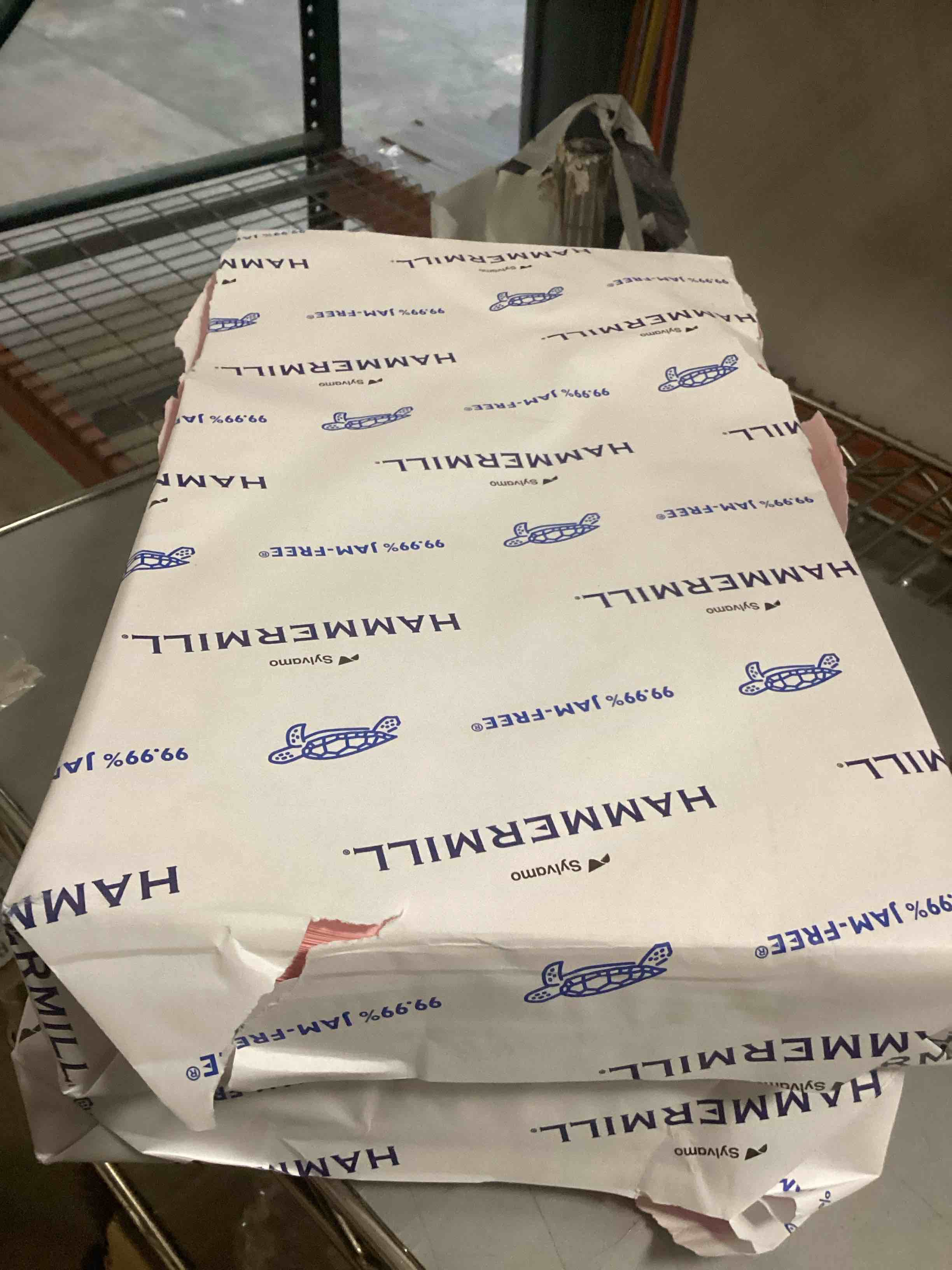 https://s3.amazonaws.com/lotting-images-prod/bidfta/GRA3892704_1782854018002.jpeg