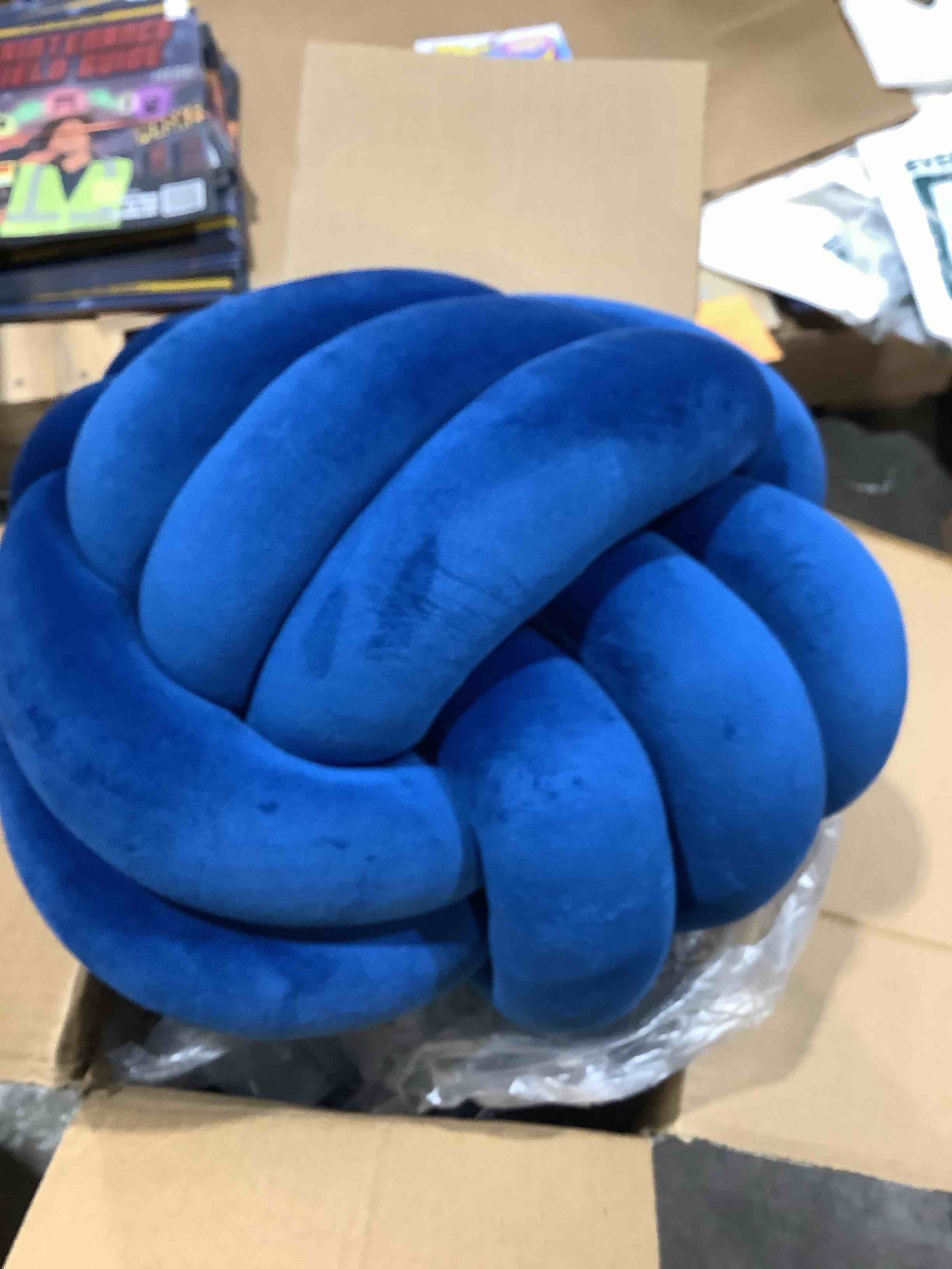 Condition photo showing New/Like New for royal blue knot pillows, set of 2