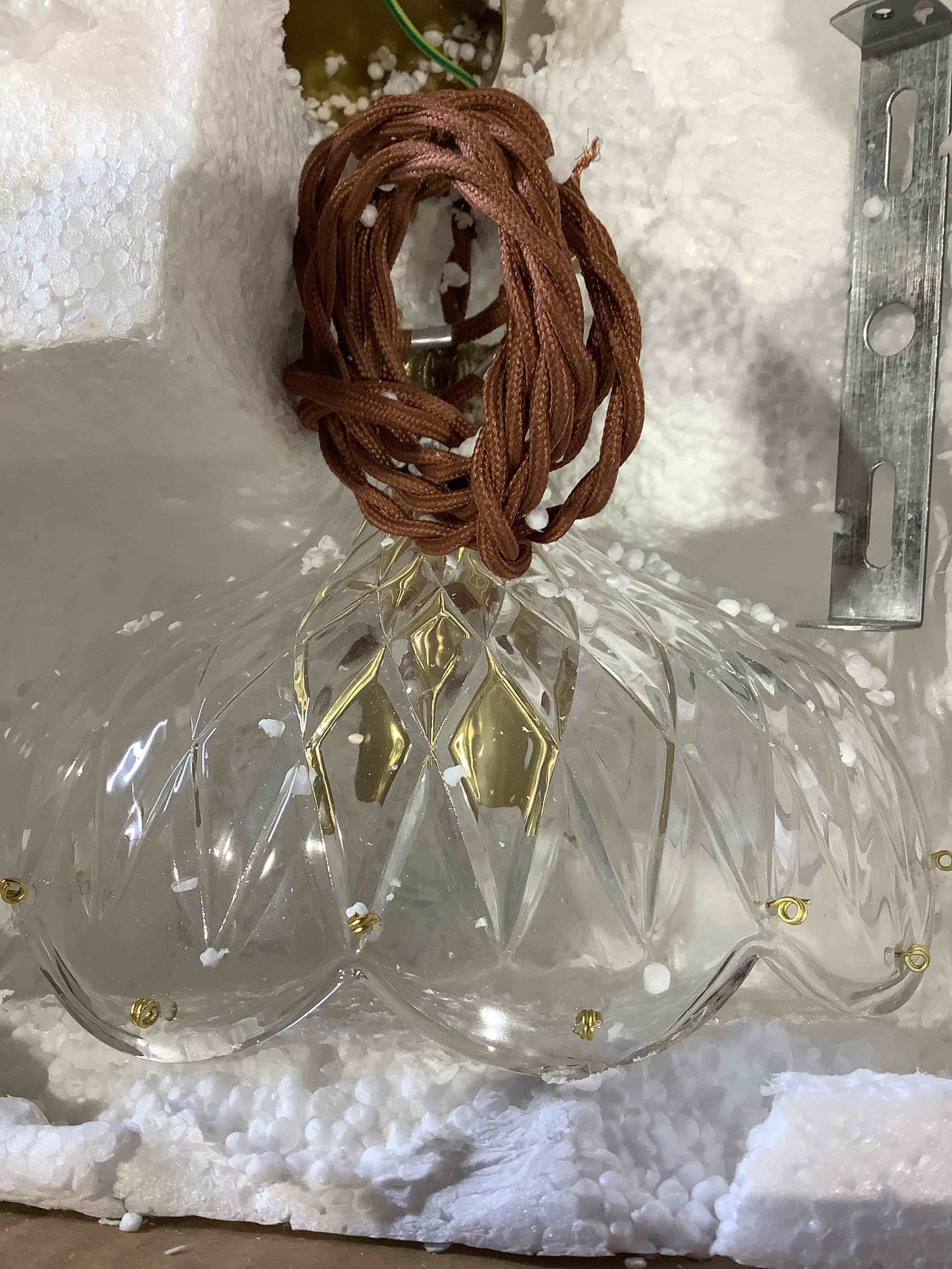 Condition photo showing Good Condition for vintage glass wall mount gold light bh-pl-009-cry-flower light
