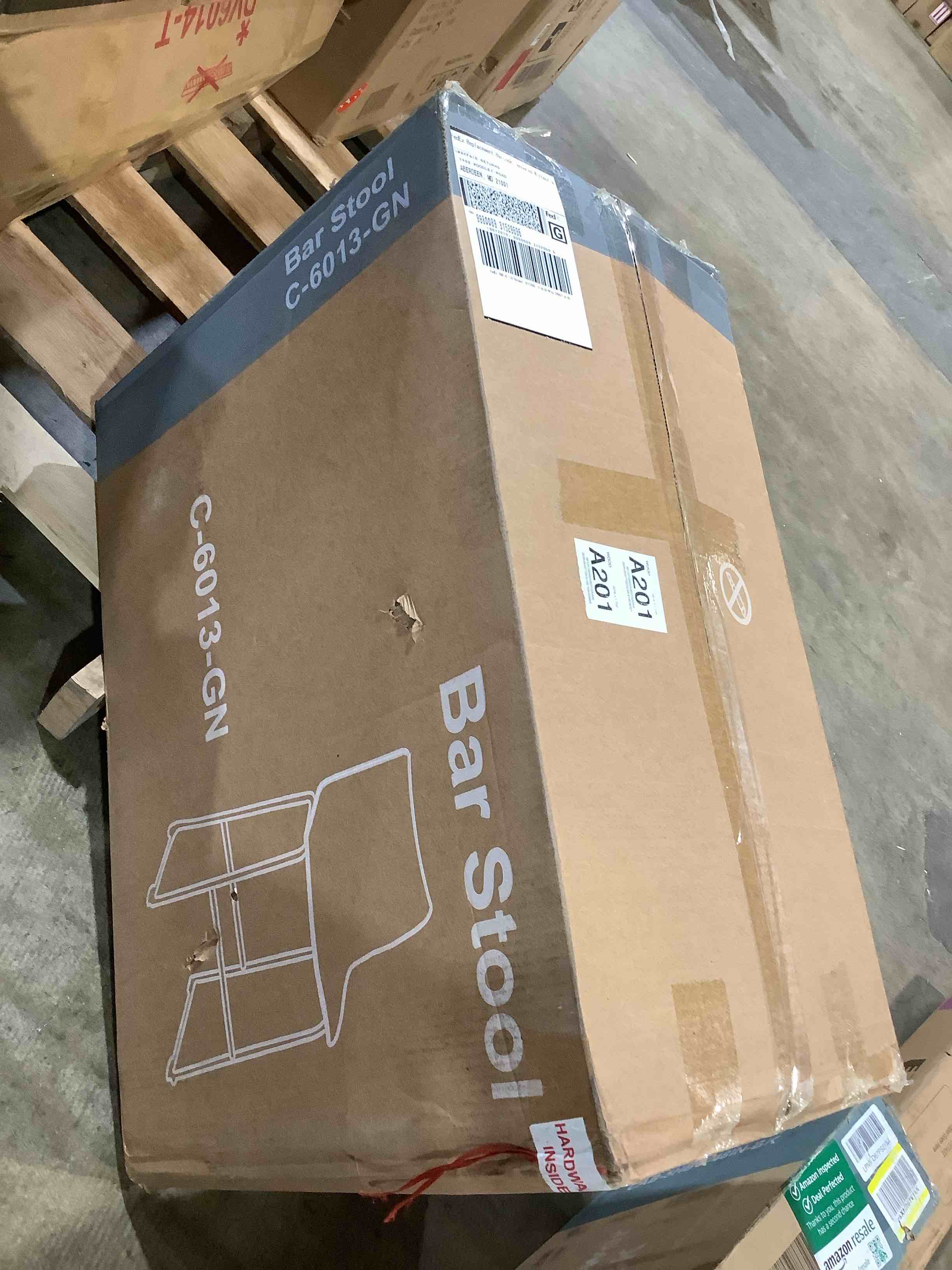 https://s3.amazonaws.com/lotting-images-prod/bidfta/GRA3895460_1789492149551.jpeg
