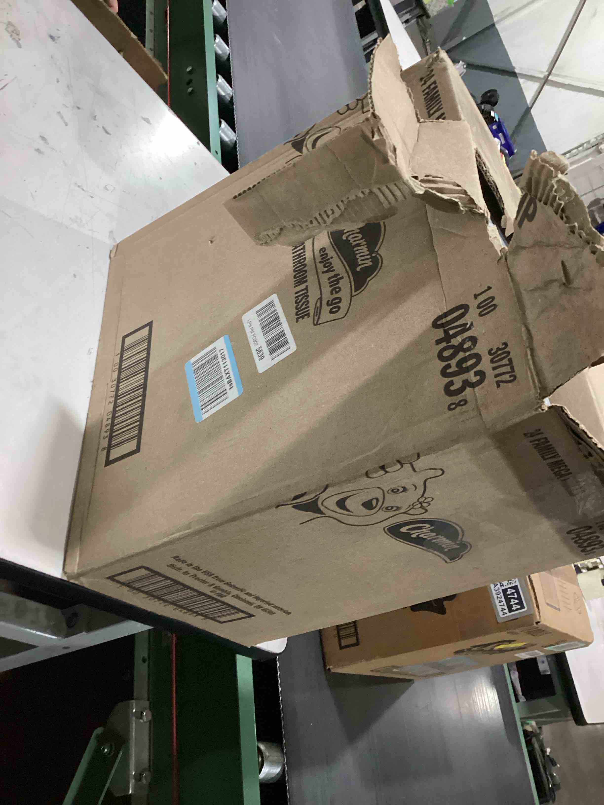 https://s3.amazonaws.com/lotting-images-prod/bidfta/GRA3924747_1789564811291.jpeg