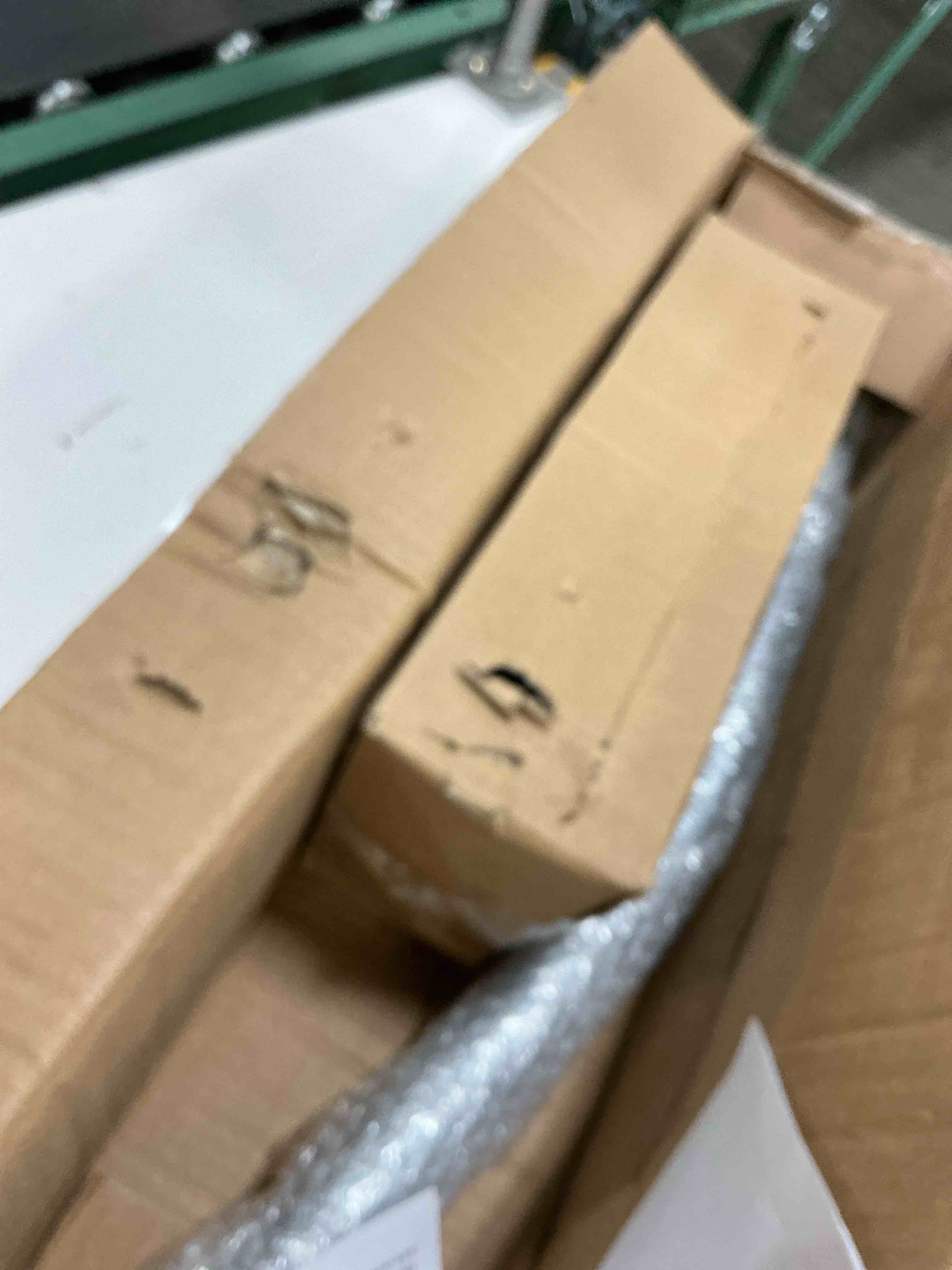 https://s3.amazonaws.com/lotting-images-prod/bidfta/GRA3977735_1777028651893.jpeg
