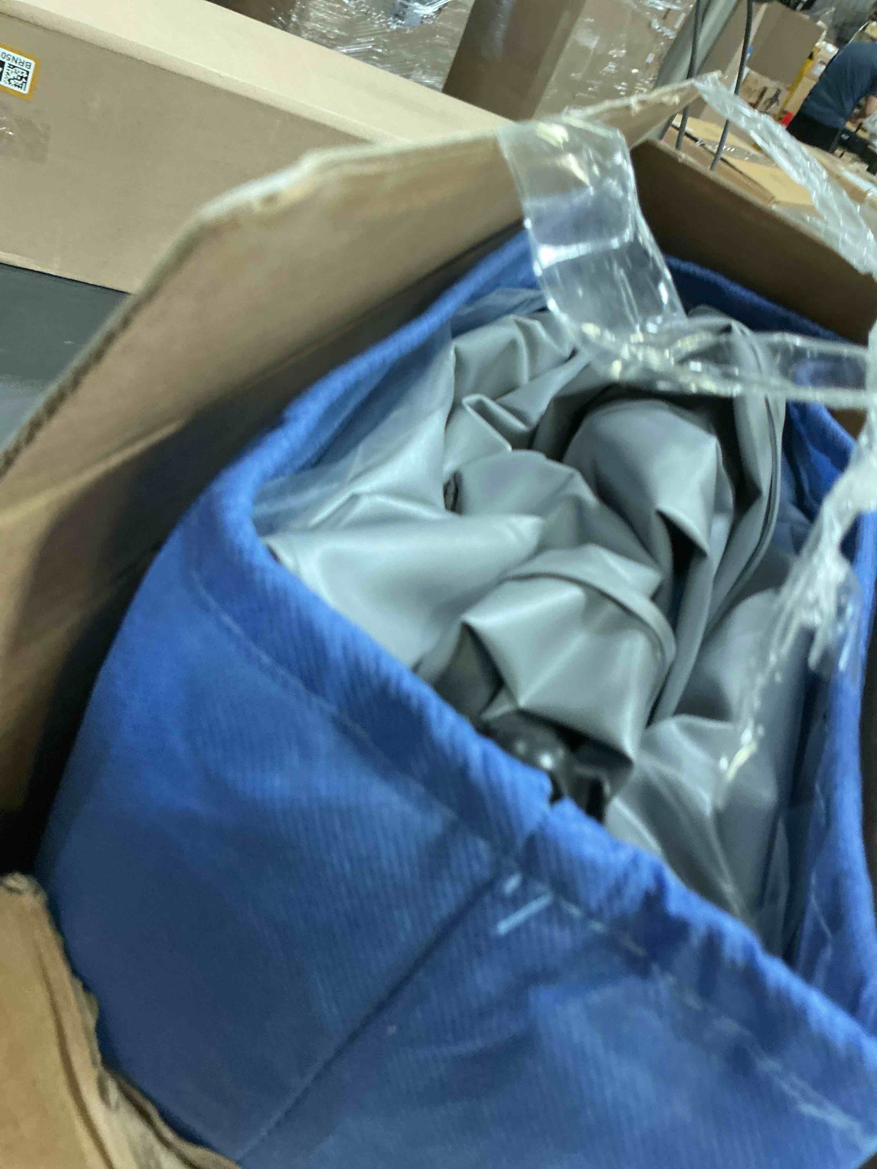 Condition photo showing As Is for beautyrest extraordinaire 16 full inflatable blow up air bed mattress with built-in pump