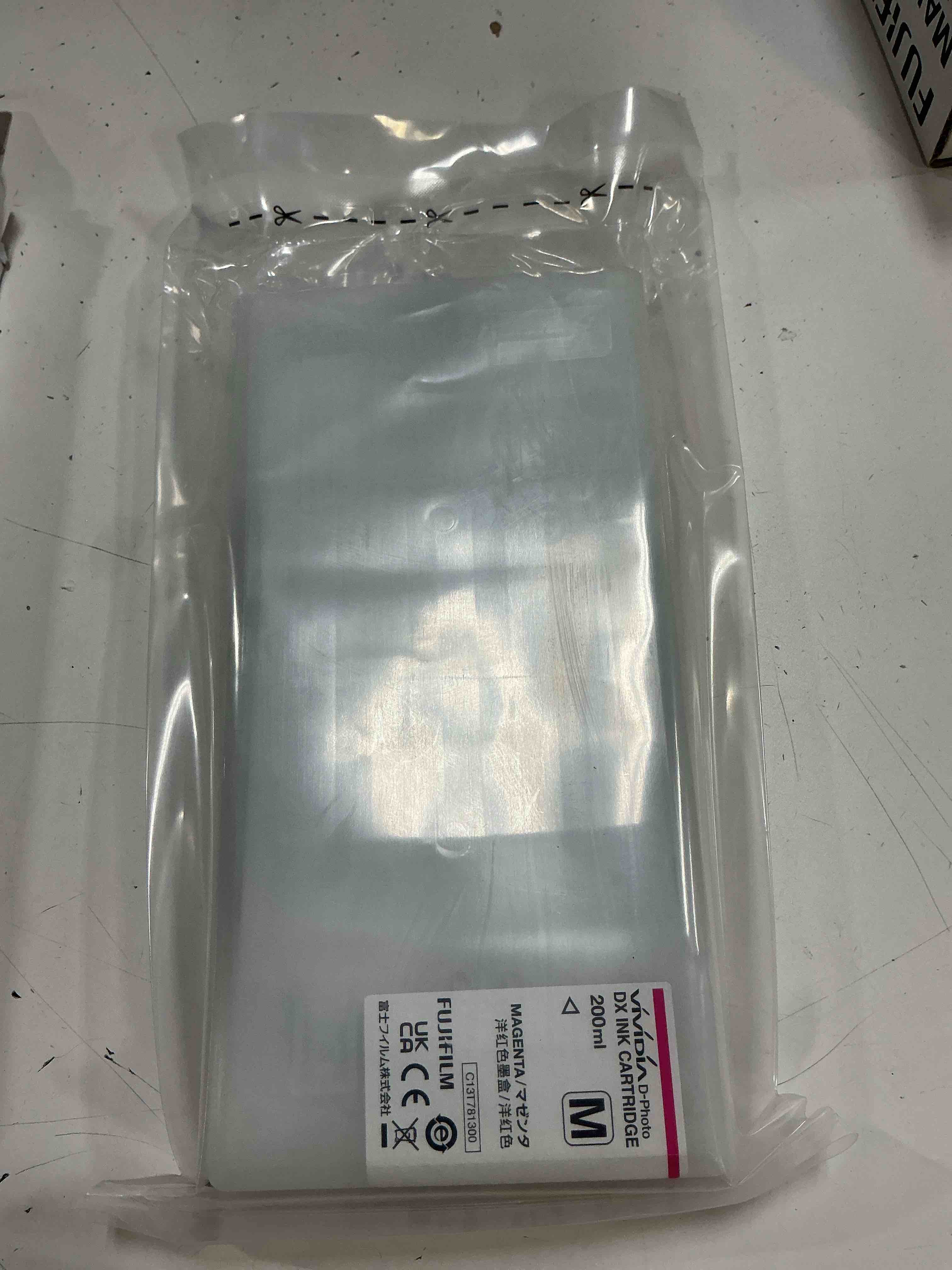 Condition photo showing Good Condition for fujifilm dx vividia ink cartridge 200 ml for frontier-s printer - magenta